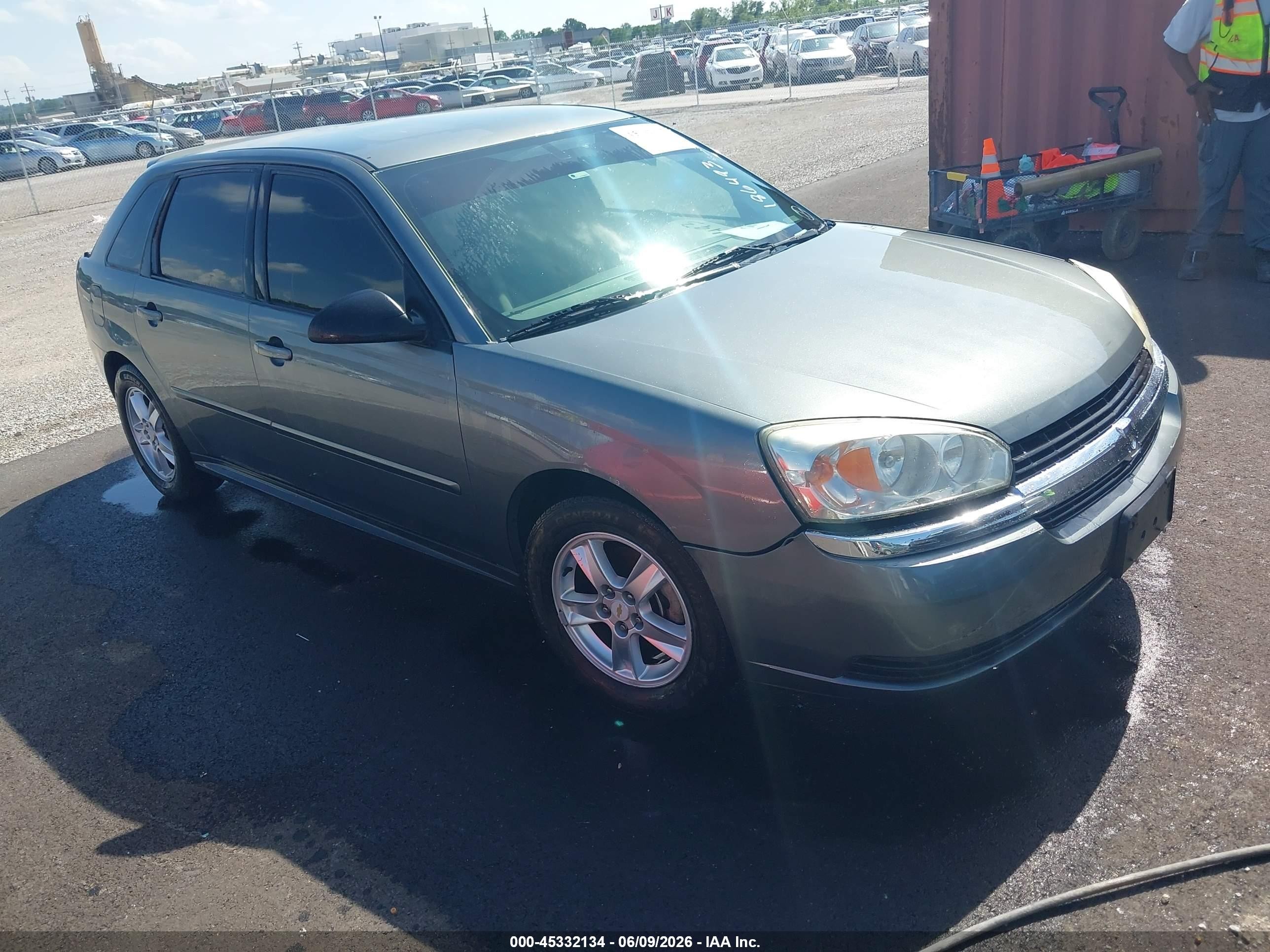2005 Chevrolet Malibu Maxx LS, VIN 1G1ZT64825F186493 — Front end