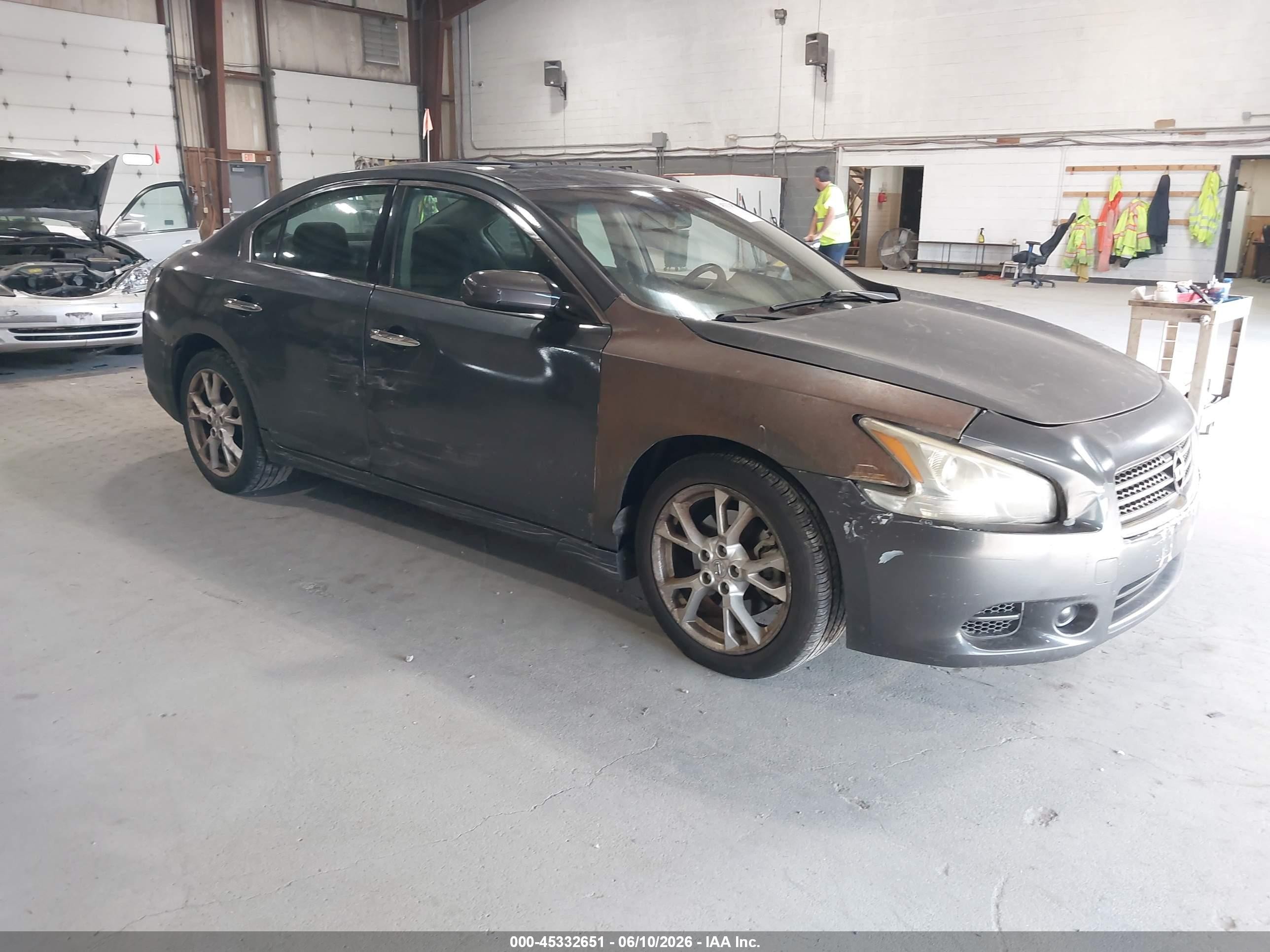 2012 Nissan Maxima S, VIN 1N4AA5AP5CC855862 — Зад