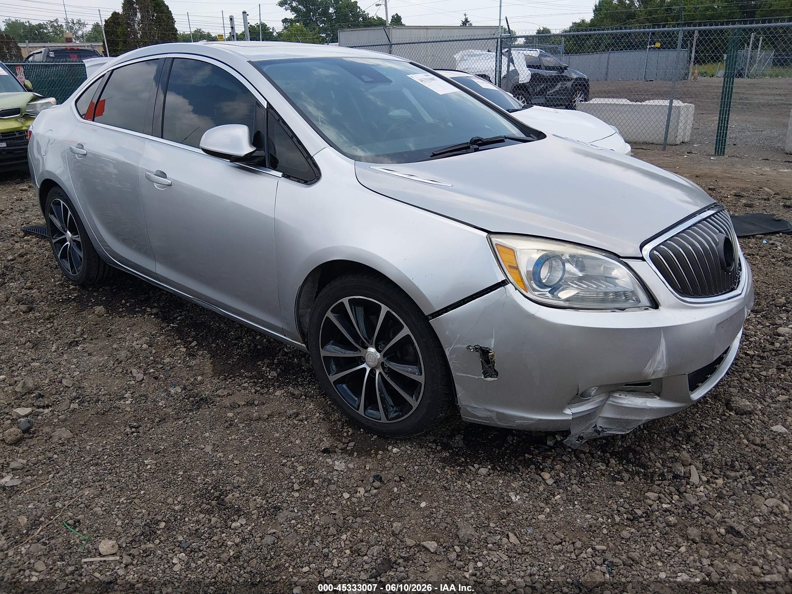 2017 Buick Verano Sport Touring, VIN 1G4PR5SK5H4107884 — Front end