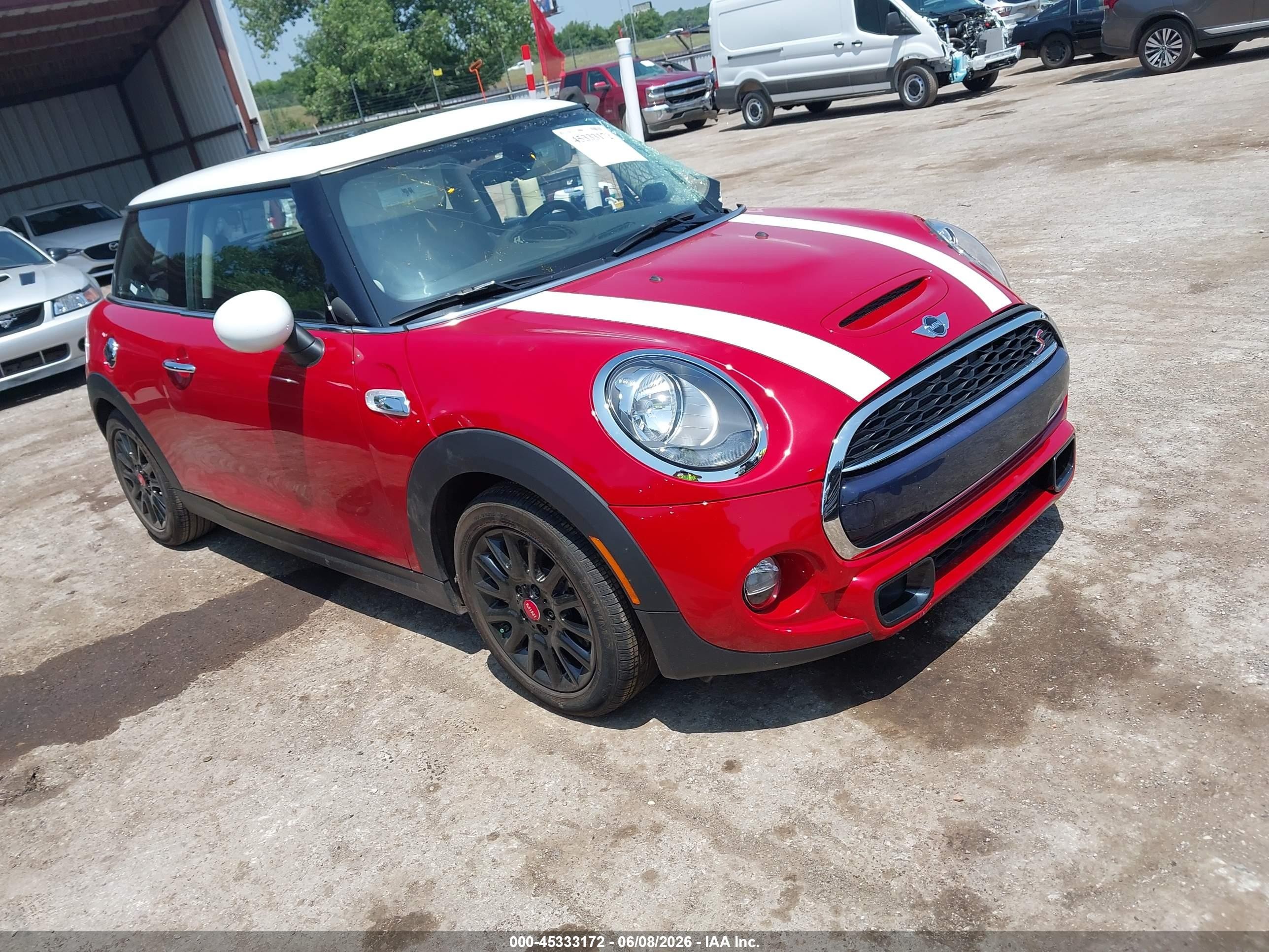2017 MINI Hardtop Cooper S, VIN WMWXP7C51H3B93506 — Side