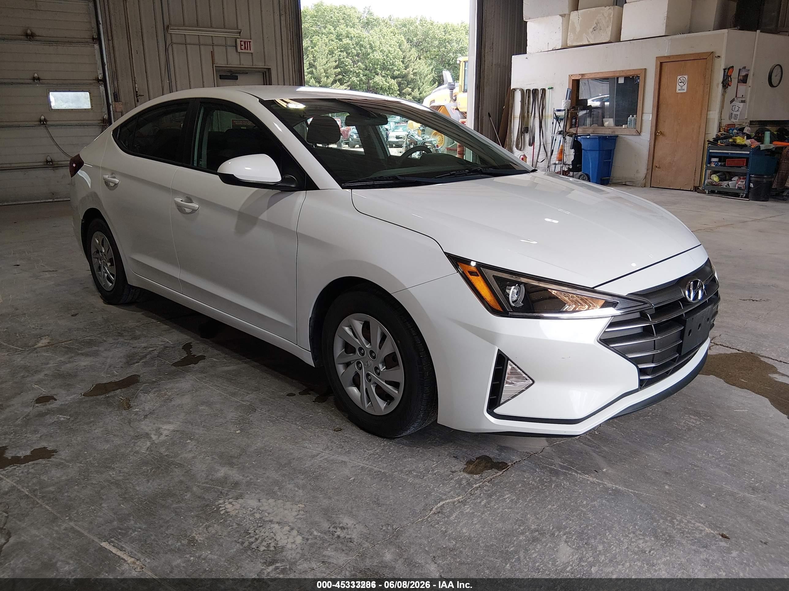2020 Hyundai Elantra SE, VIN 5NPD74LF4LH603819 — Side