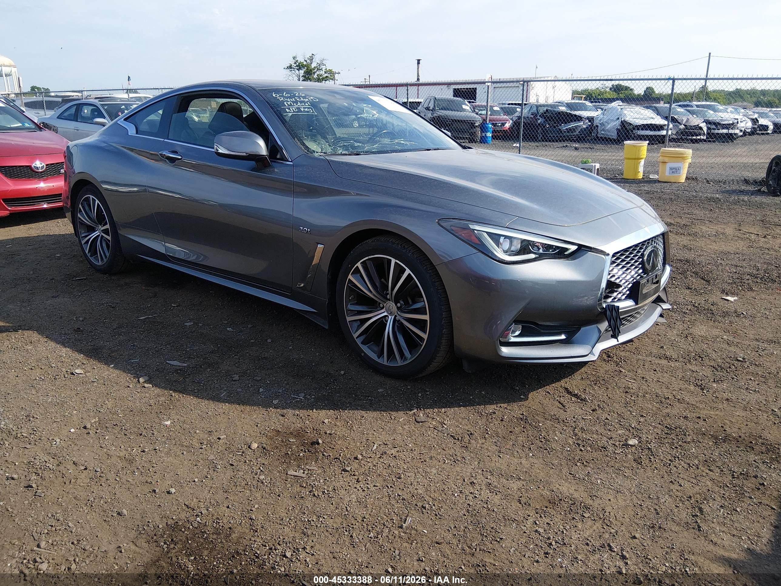 2019 Infiniti Q60 Luxe, VIN JN1EV7EL7KM291484 — Side