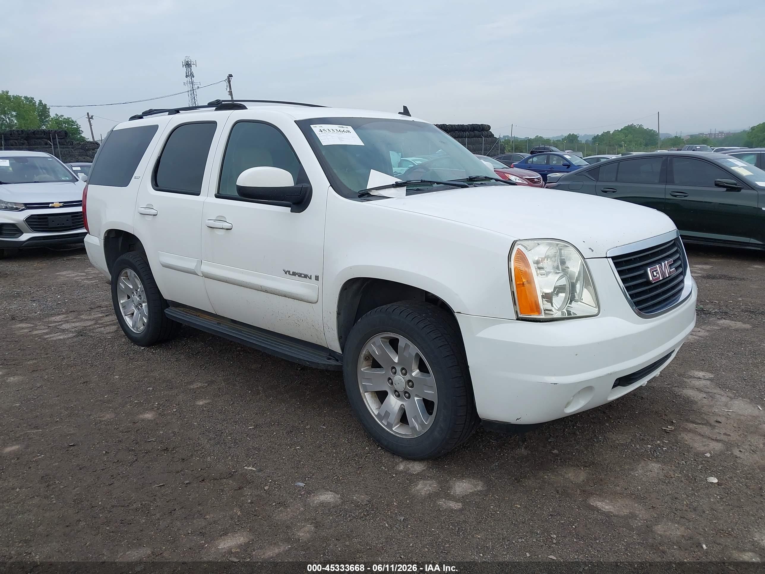 2007 GMC Yukon SLT, VIN 1GKFK13027R221499 — Normal wear