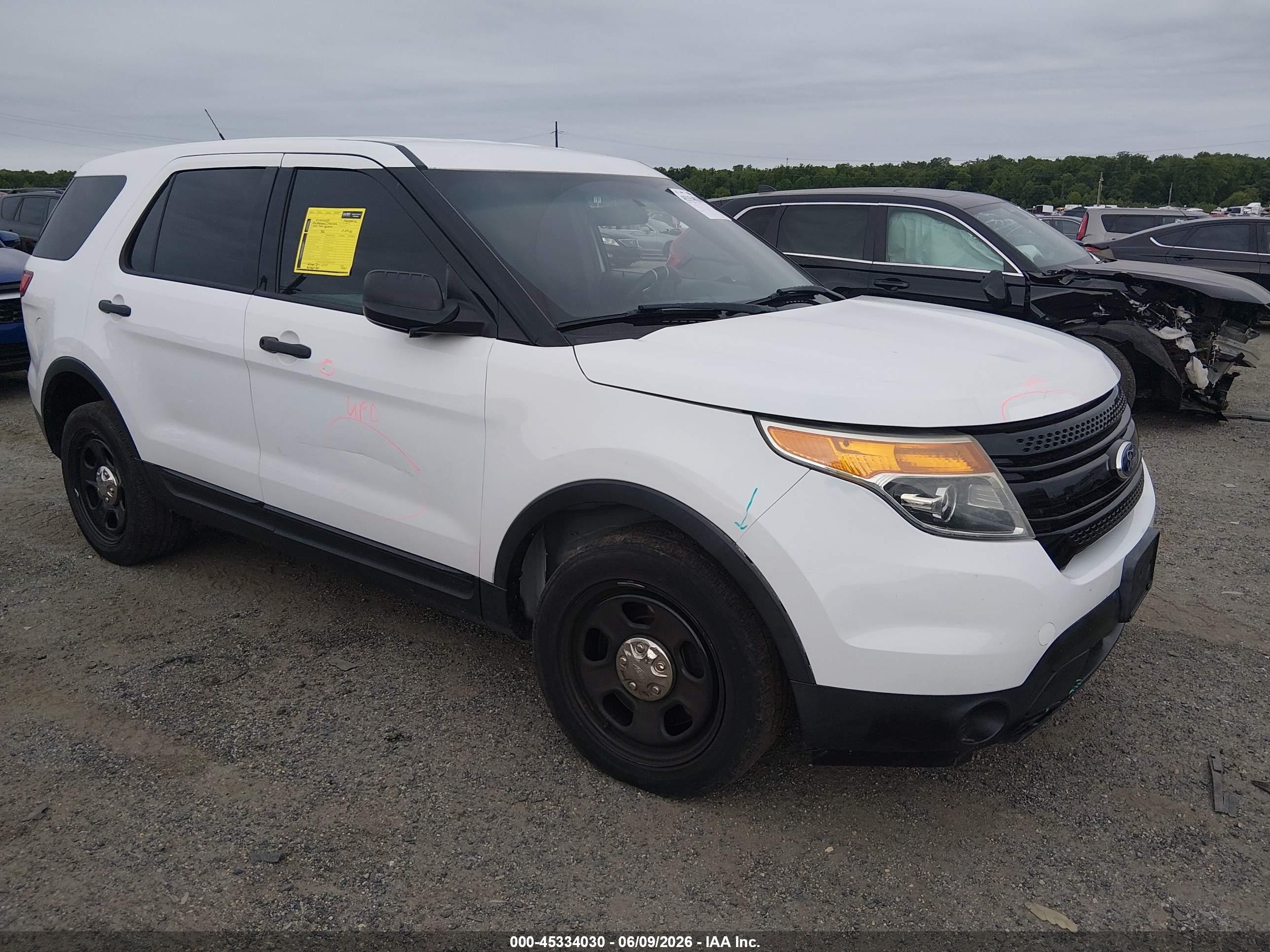 2013 Ford Police Interceptor Utility, VIN 1FM5K8AR9DGC07071 — Front end