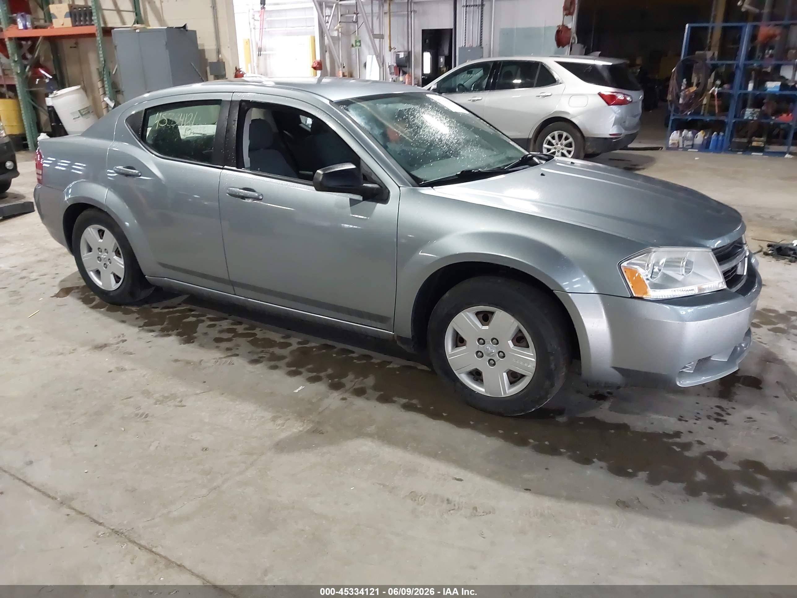 2008 Dodge Avenger SE, VIN 1B3LC46K38N287015 — Side