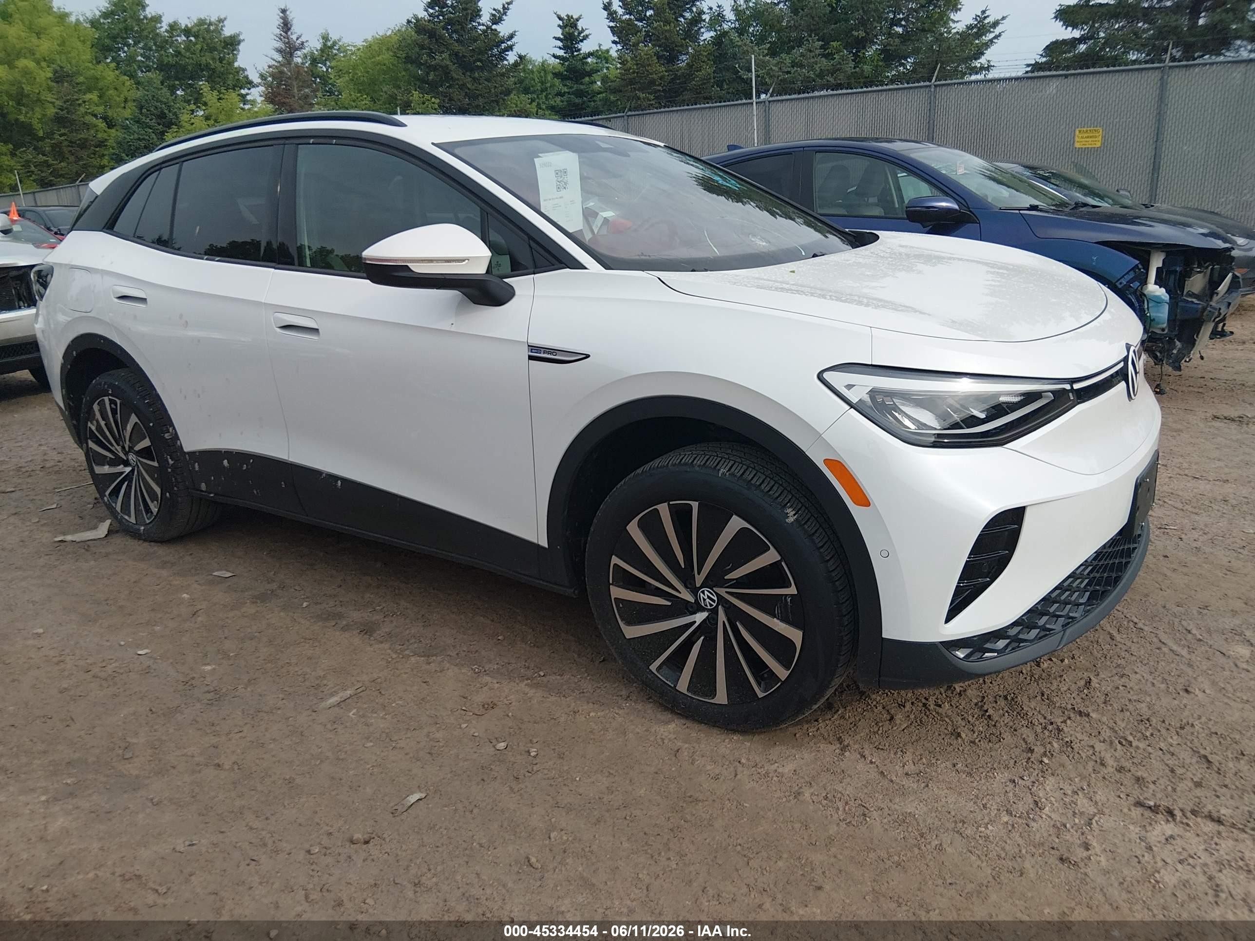 2025 Volkswagen ID.4 Pro, VIN 1V2DSPE84SC015068 — Hail