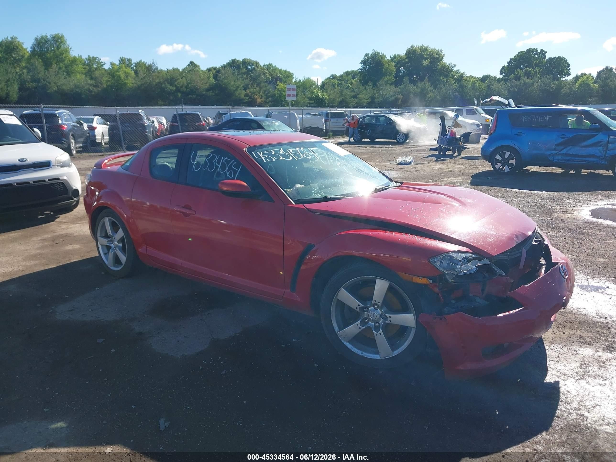 2005 Mazda RX-8, VIN JM1FE173650147173 — Front end