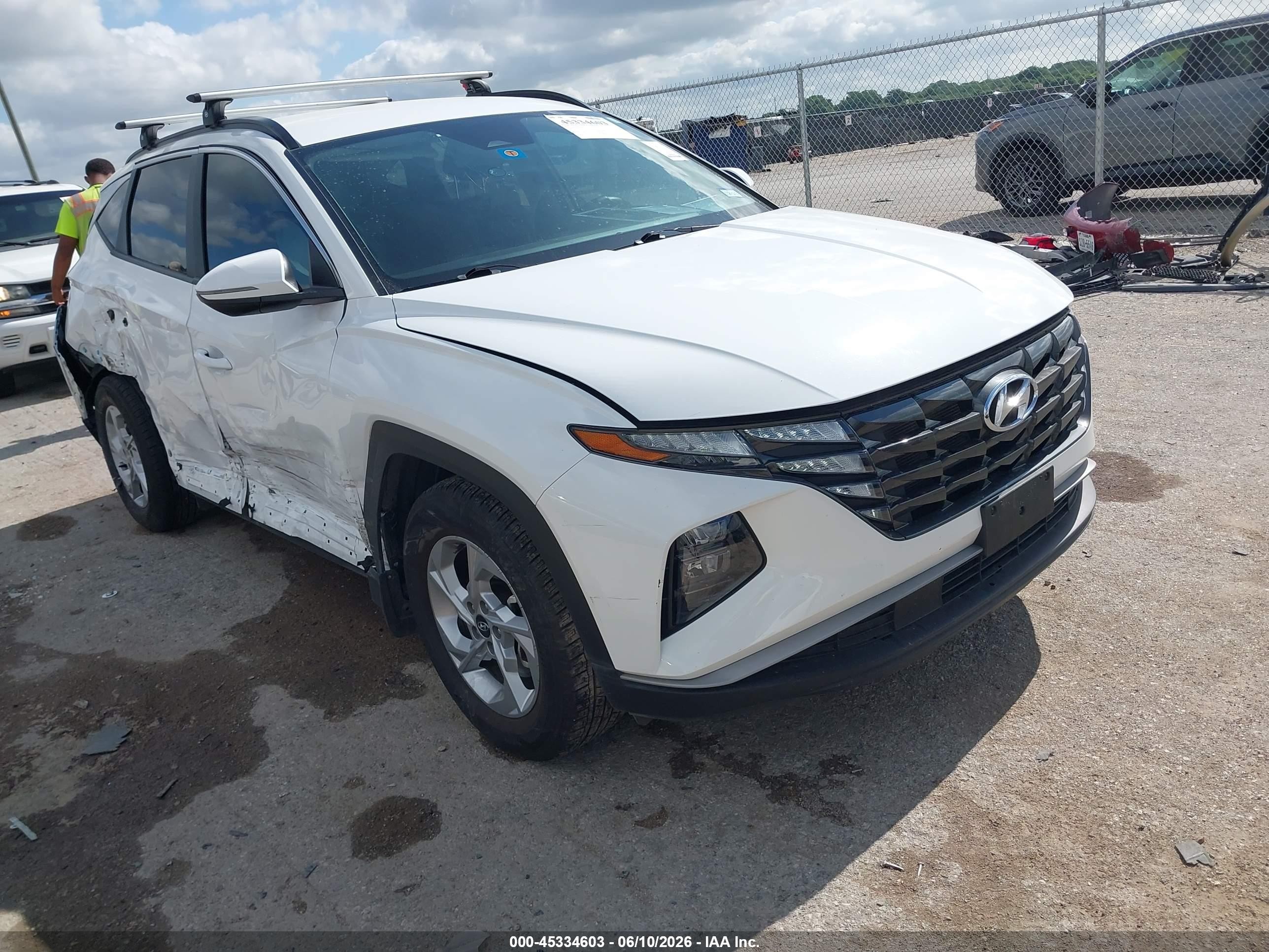 2023 Hyundai Tucson SEL, VIN 5NMJB3AE3PH206420 — Бок