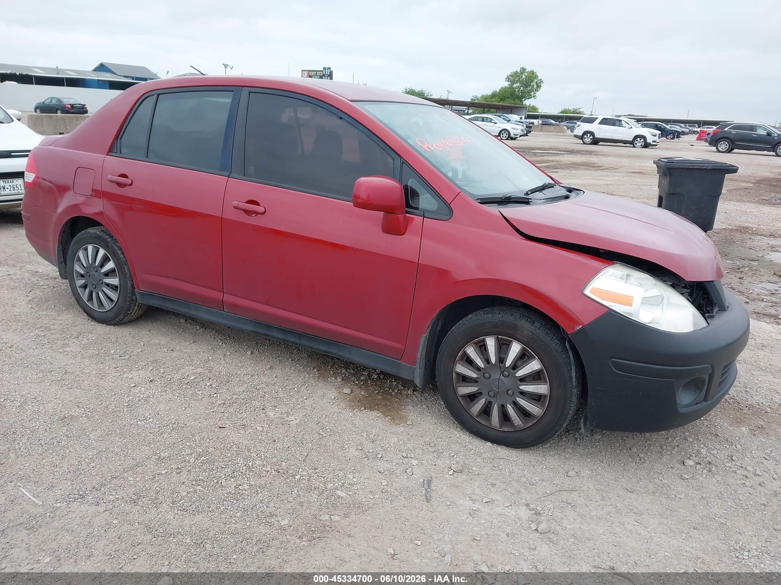 2011 Nissan Versa S, VIN 3N1BC1APXBL446246 — Front end