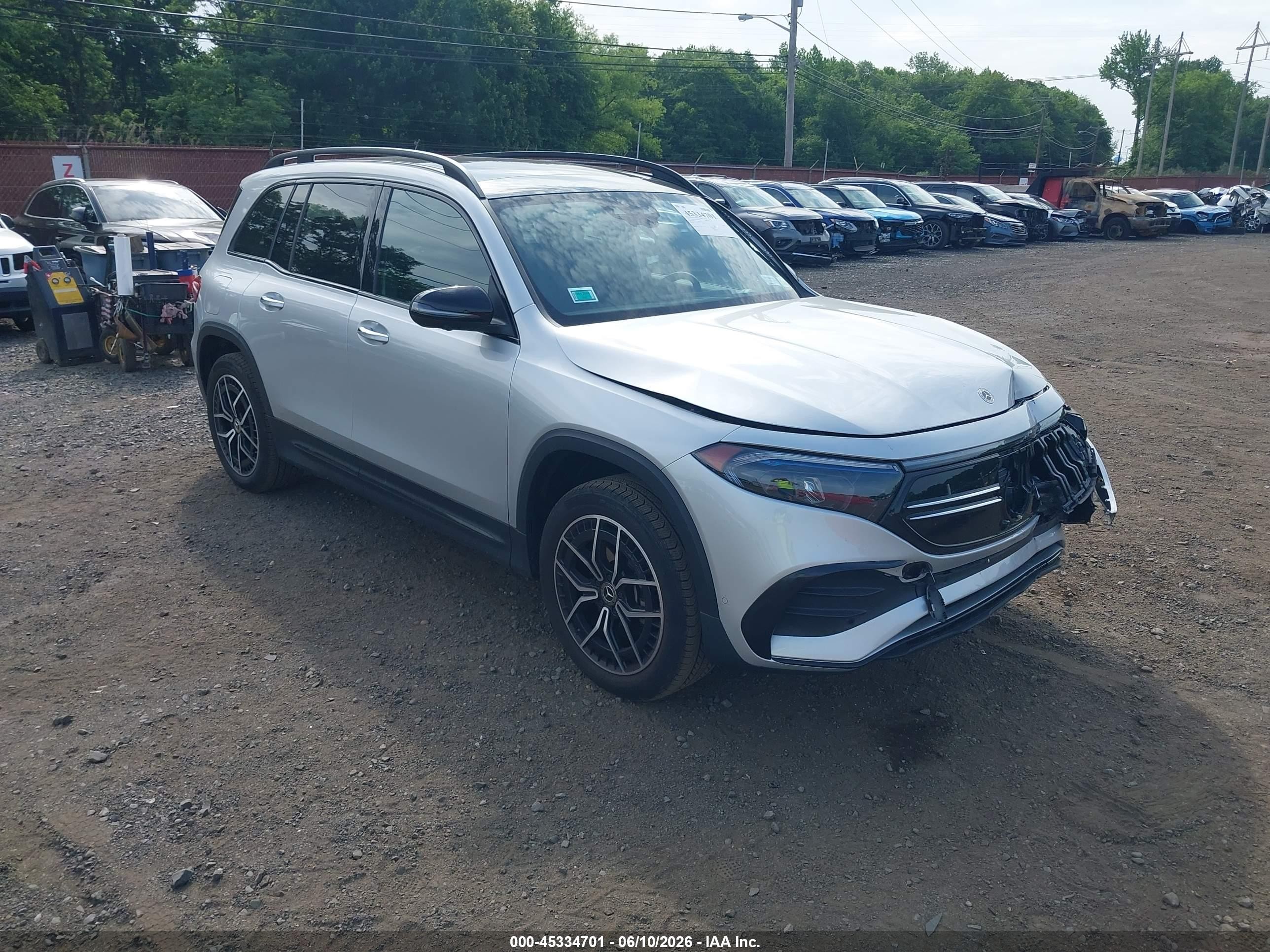 2023 Mercedes-Benz EQB 350, VIN W1N9M1DB3PN039765 — Front end