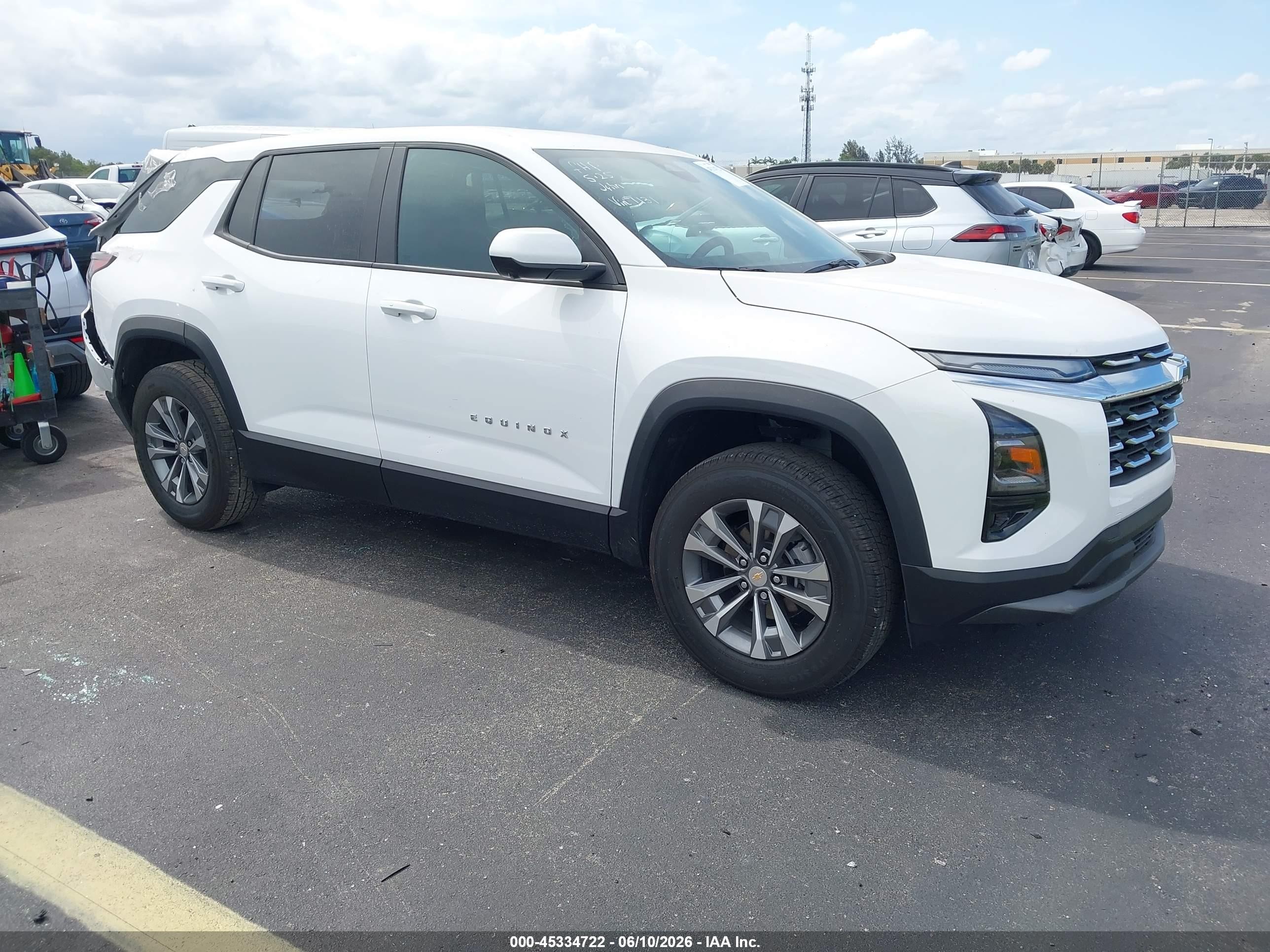 2026 Chevrolet Equinox FWD LT, VIN 3GNAXHEG9TL401131 — Rear end