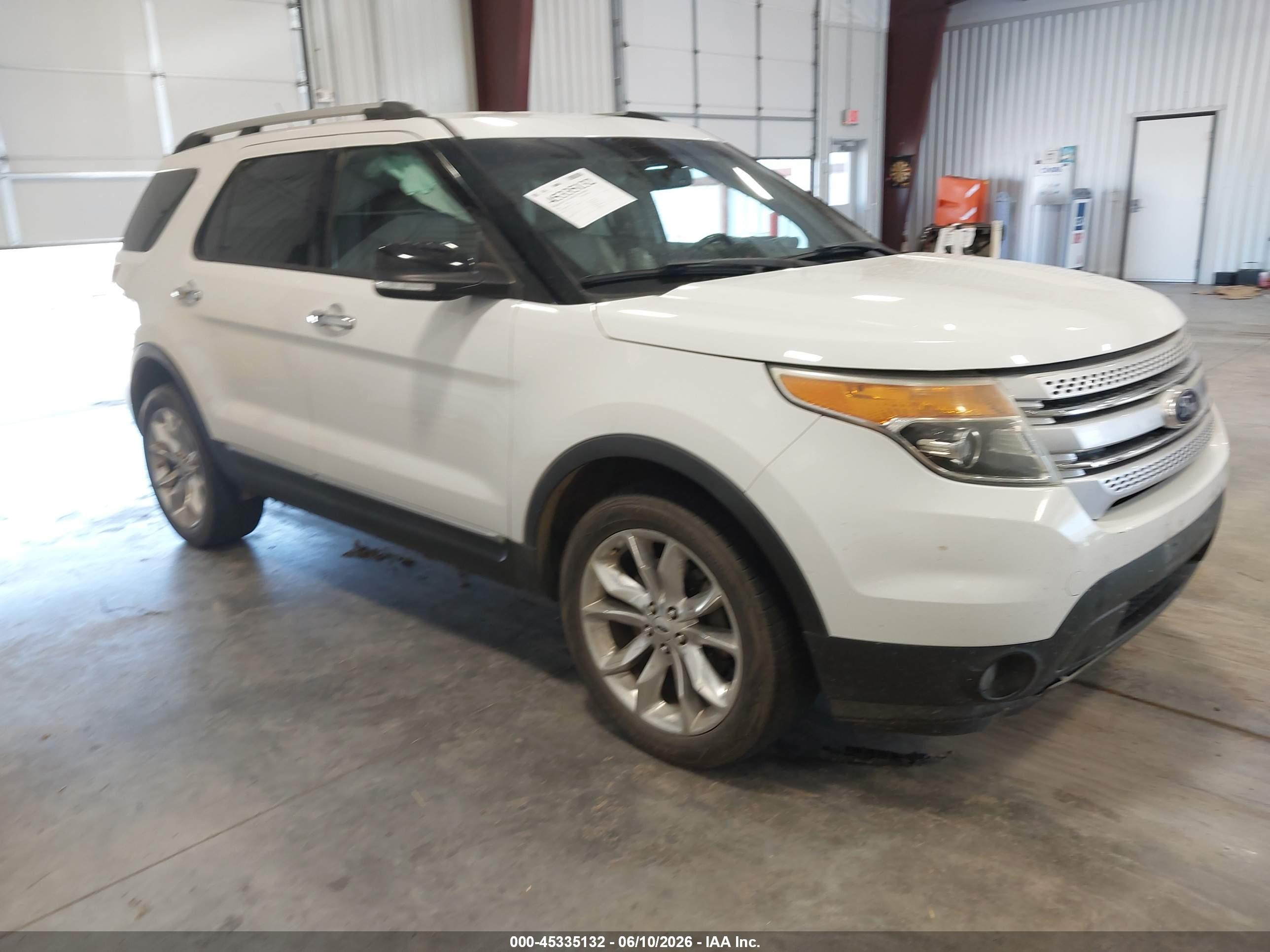 2014 Ford Explorer XLT, VIN 1FM5K8D81EGA22713 — Бок