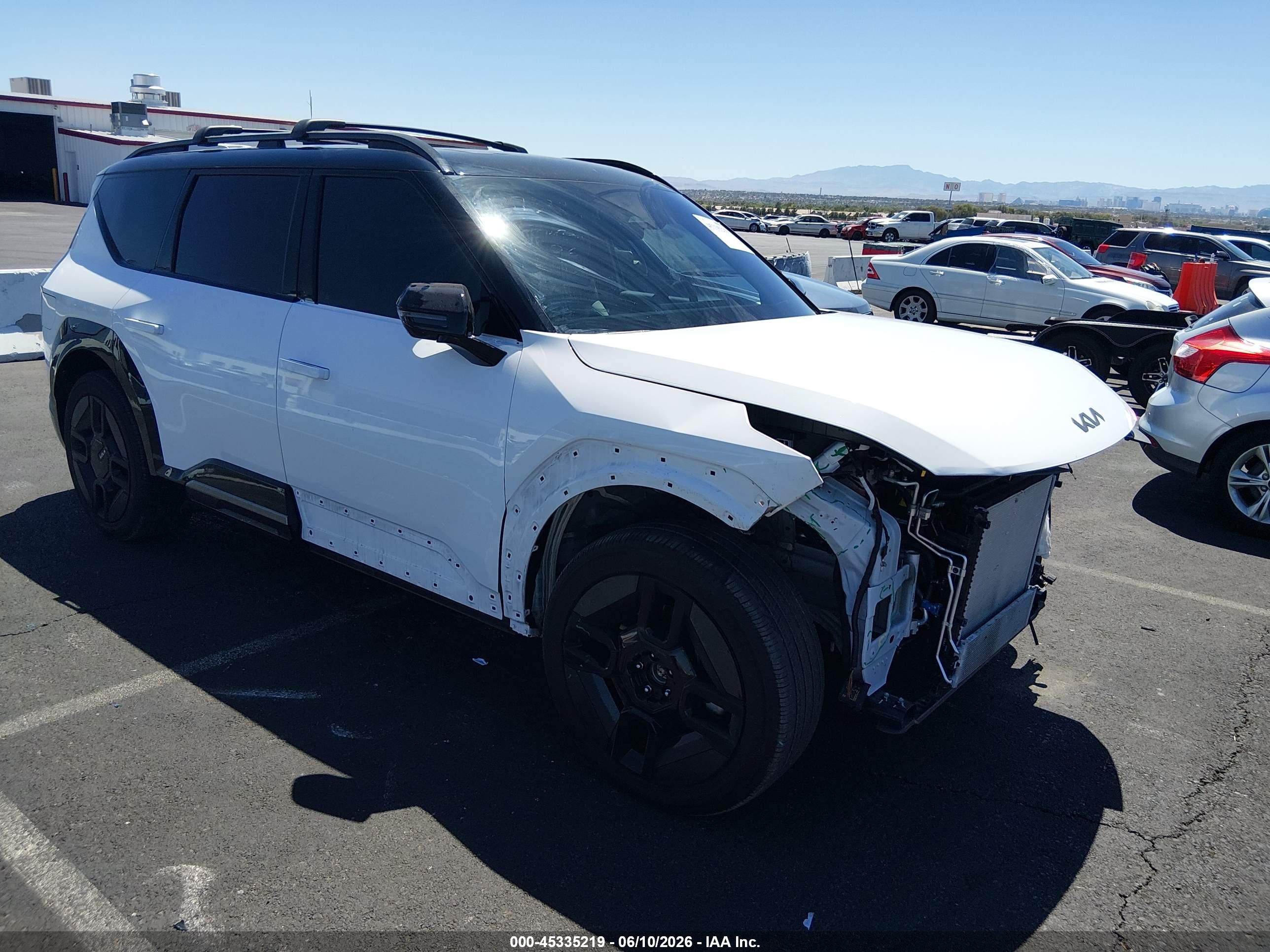 2026 Kia EV9 GT-Line, VIN 5XYAEFS56TG010709 — Front end