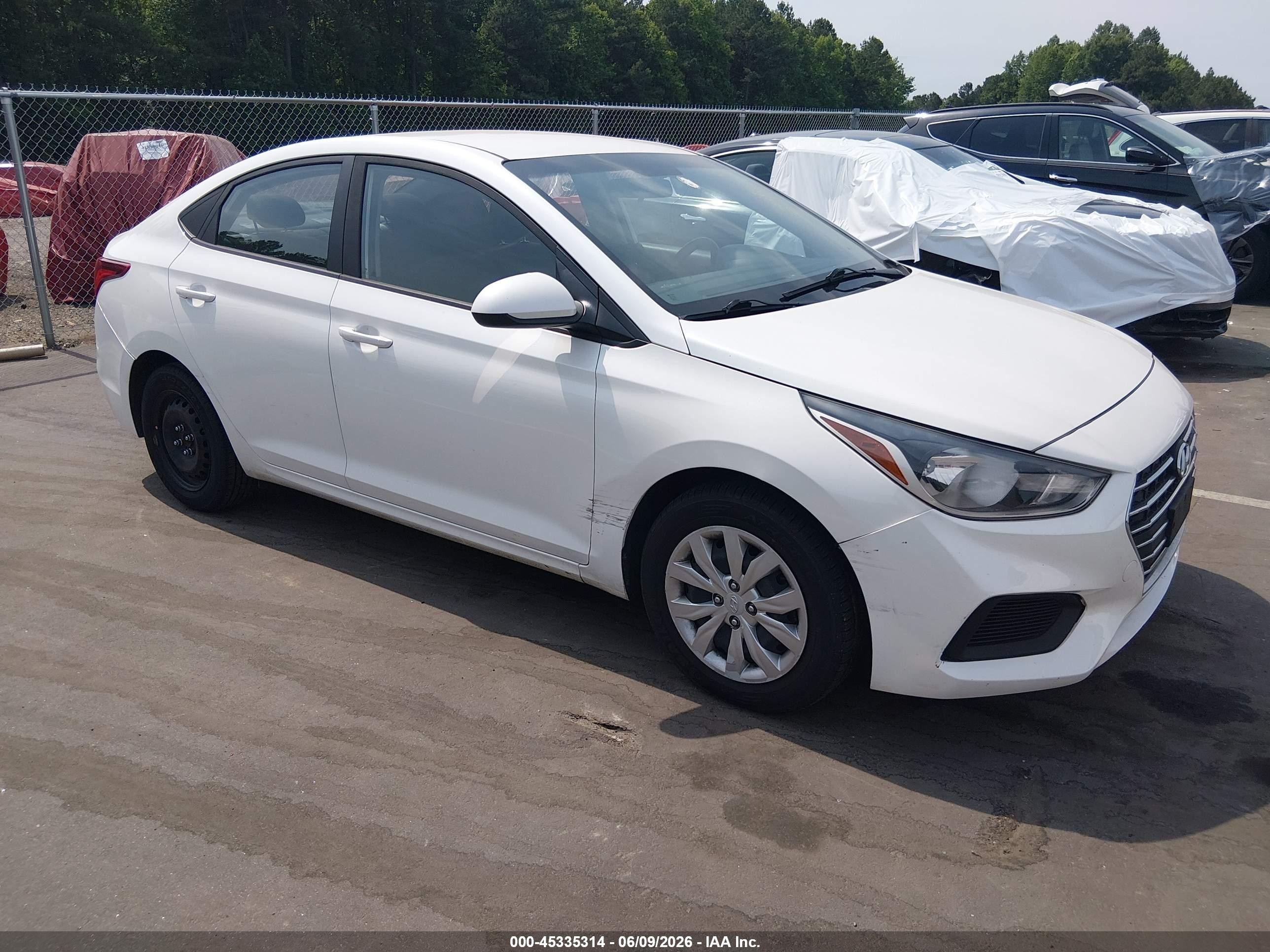 2019 Hyundai Accent SE, VIN 3KPC24A36KE053075 — Normal wear