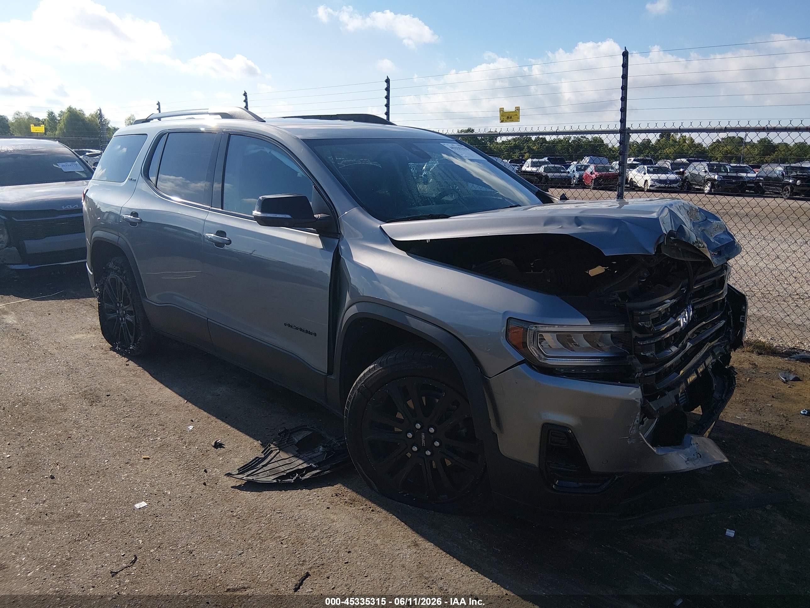 2023 GMC Acadia SLE, VIN 1GKKNKL4XPZ112366 — Front end