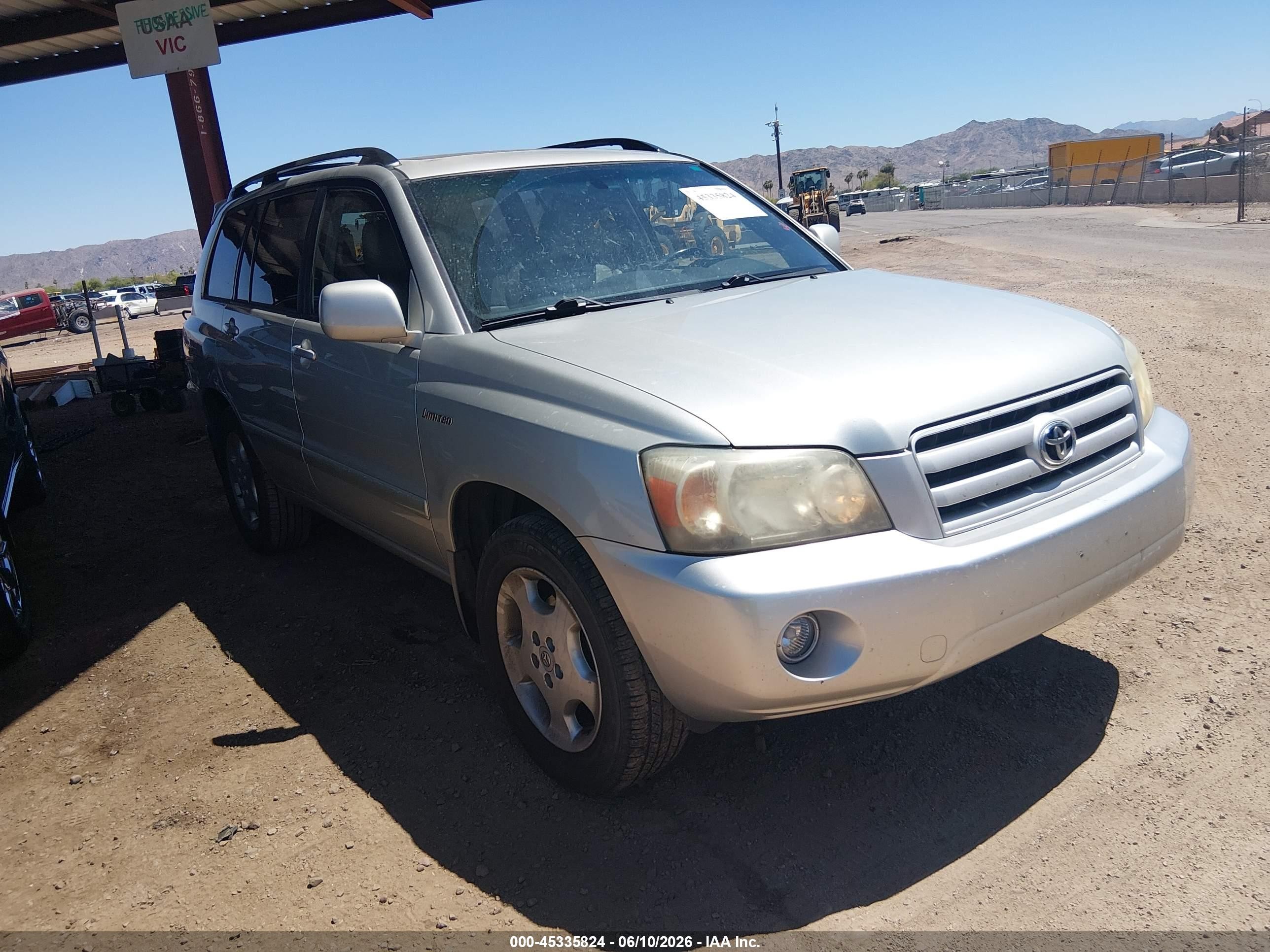 2004 Toyota Highlander Limited, VIN JTEDP21A340025458 — Side