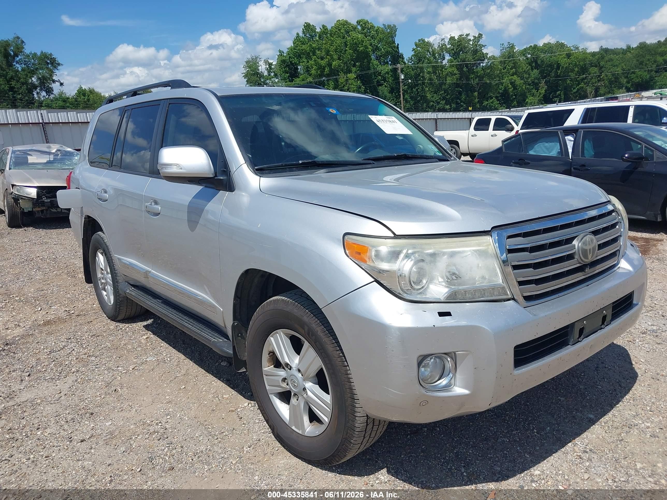 2013 Toyota Land Cruiser, VIN JTMHY7AJ3D4021113 — Roof