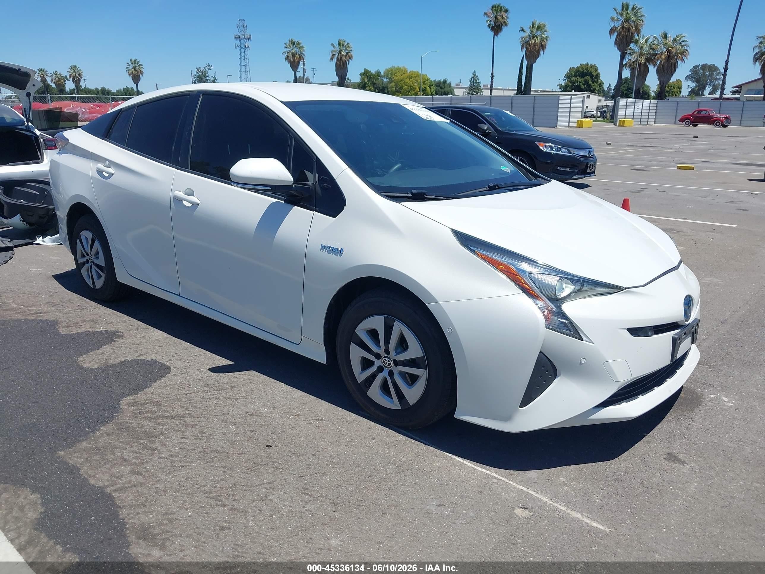 2018 Toyota Prius Two, VIN JTDKBRFU2J3066938 — Front end