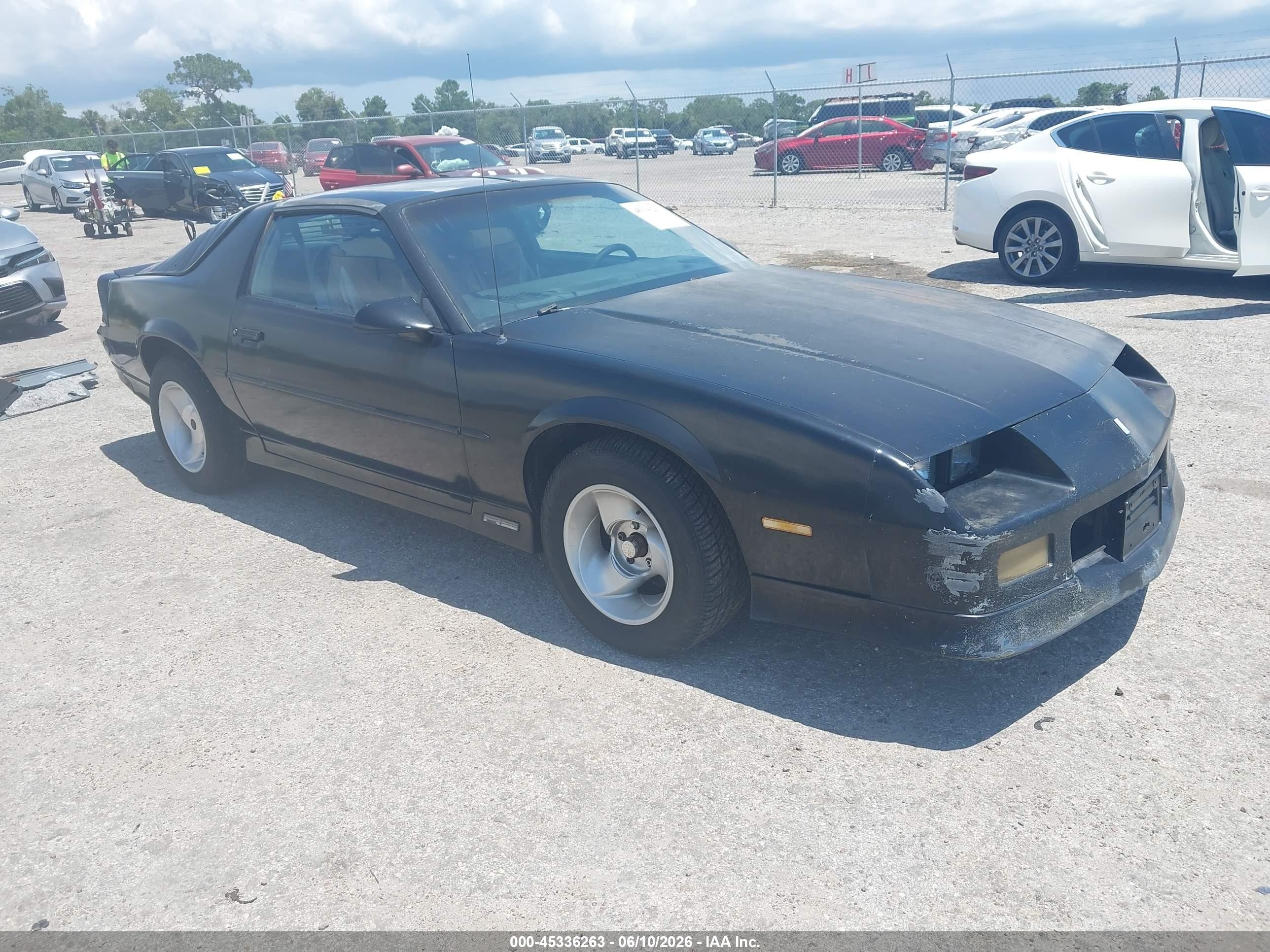 1990 Chevrolet Camaro RS, VIN 1G1FP23E6LL111544 — Normal wear