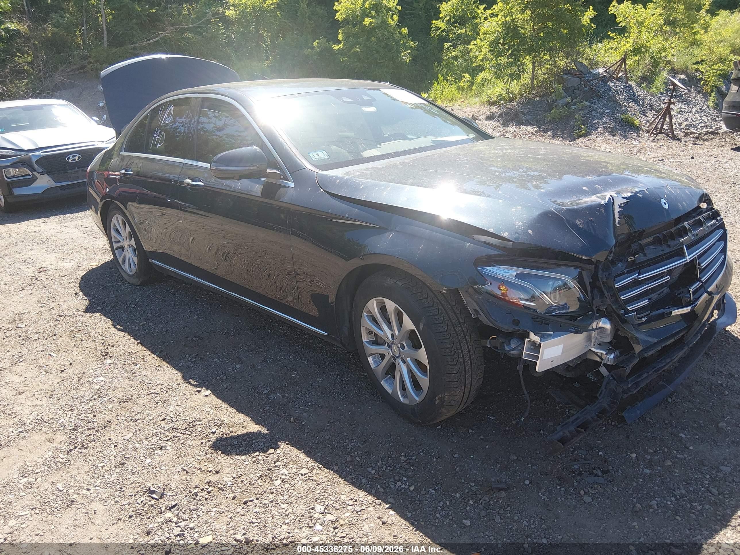 2017 Mercedes-Benz E 300 Luxury, VIN WDDZF4JB2HA133044 — Electrical
