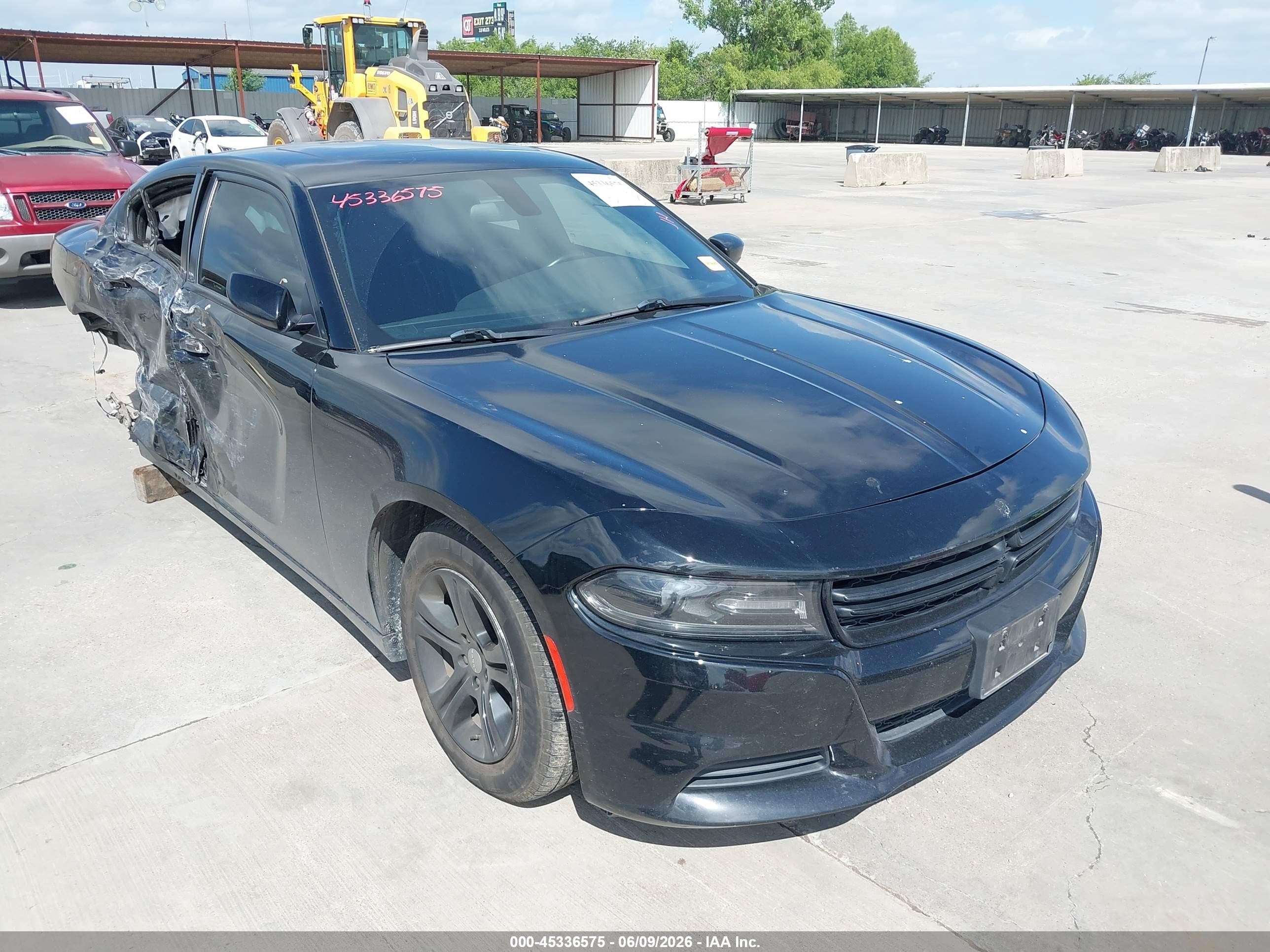 2021 Dodge Charger SXT, VIN 2C3CDXBG7MH535062 — Side