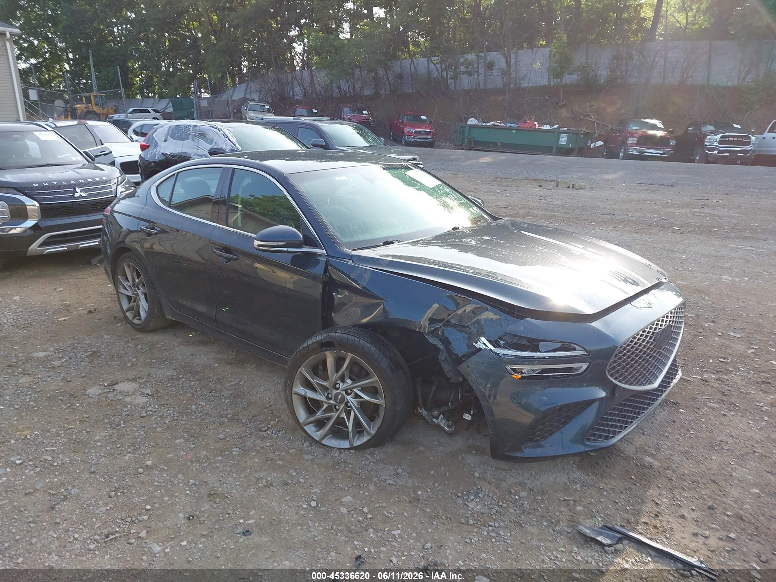 2022 Genesis G70 2.0T, VIN KMTG34TA6NU101188 — Front end