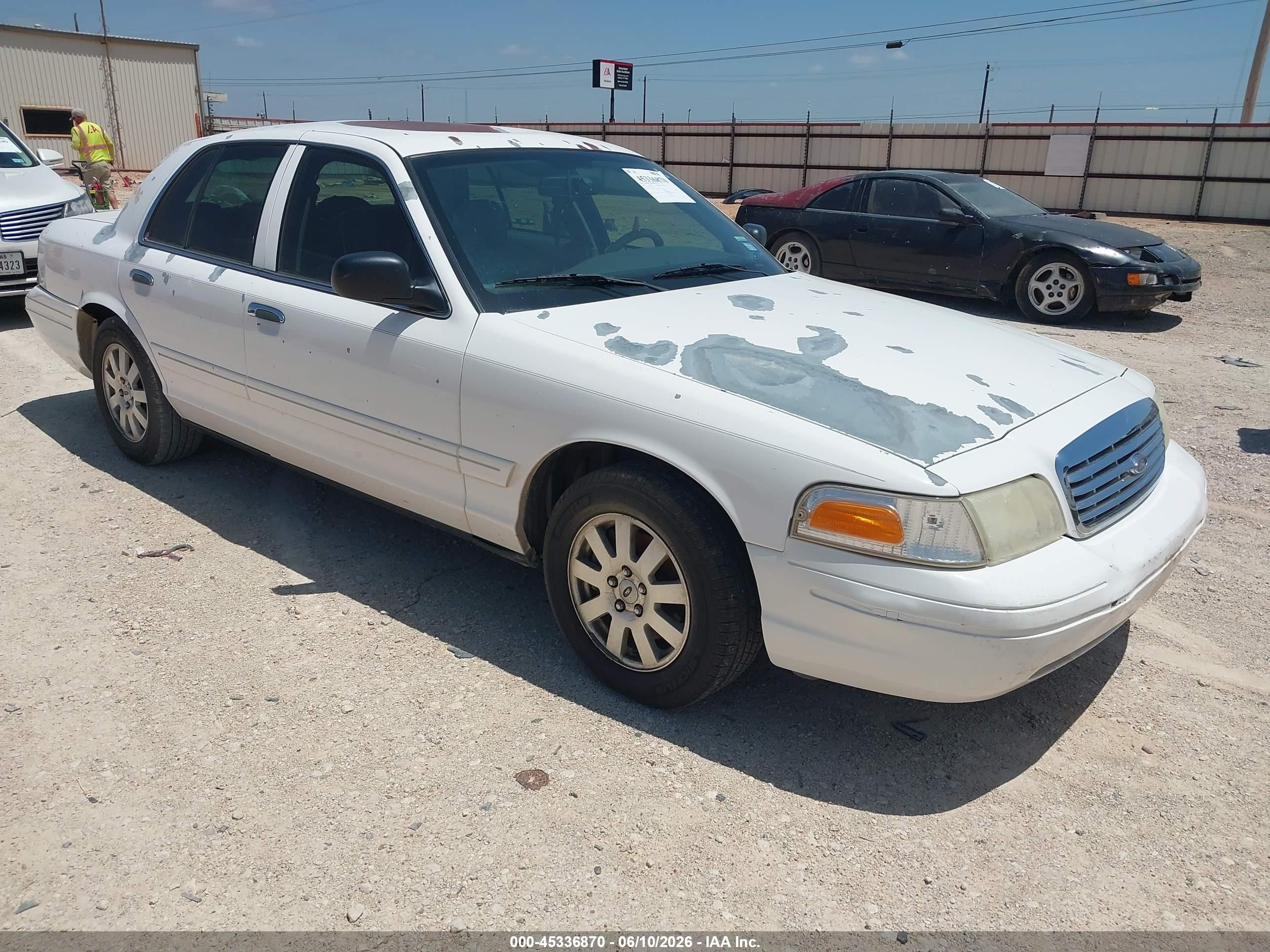 2008 Ford Crown Victoria LX, VIN 2FAFP74V98X127482 — Roof