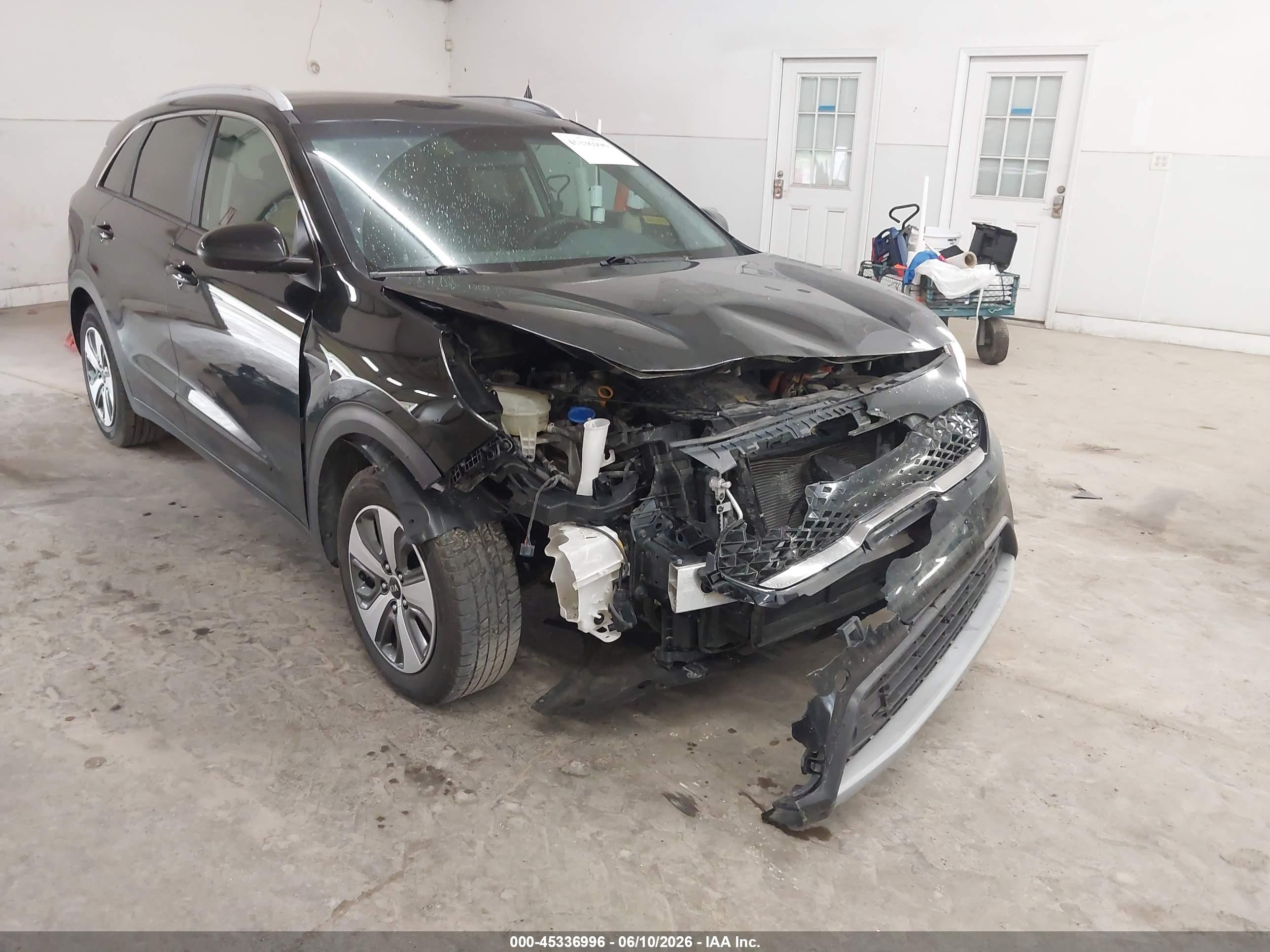 2020 Kia Niro LX, VIN KNDCB3LC9L5370577 — Side