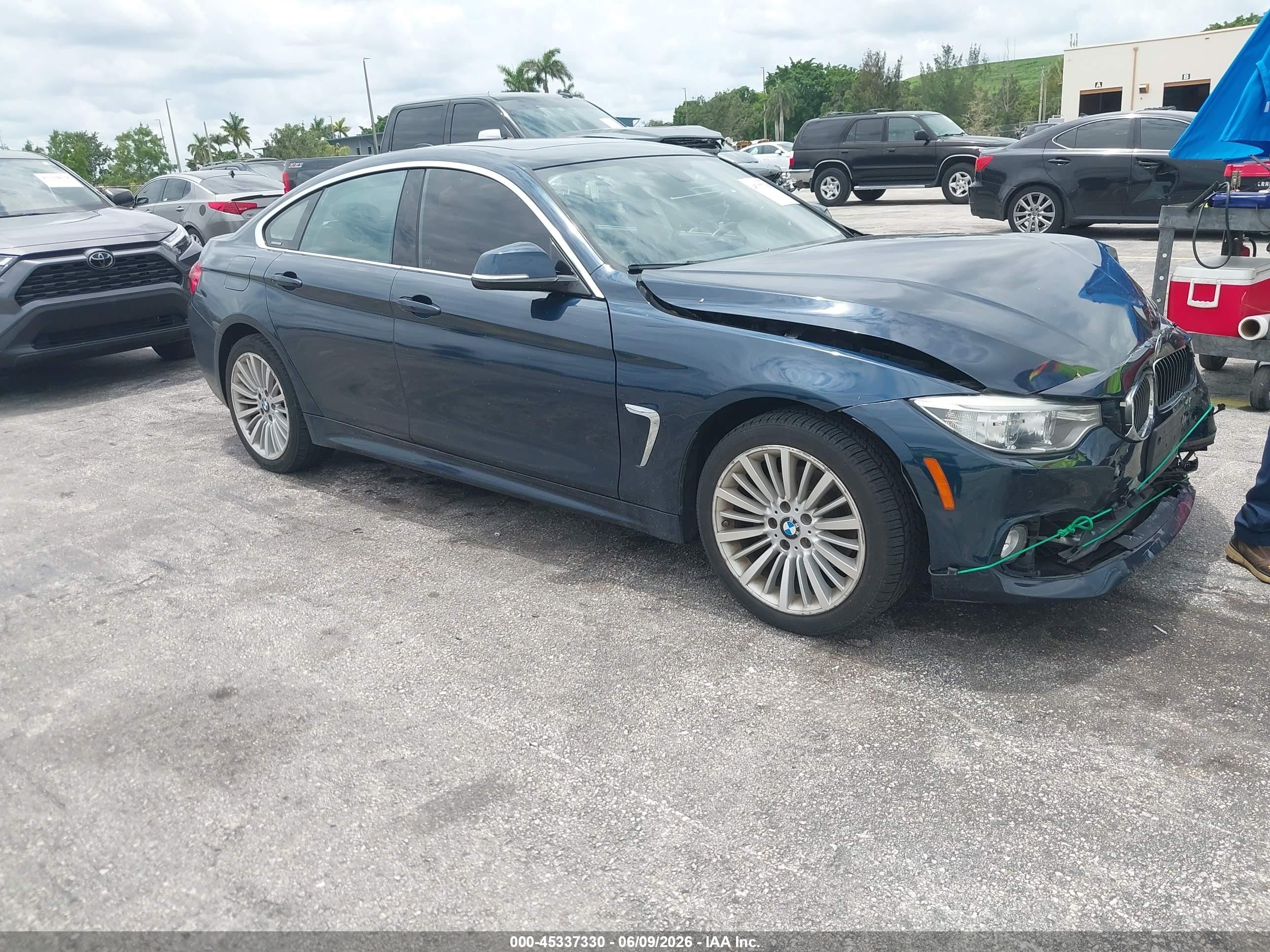2015 BMW 4 Series 428i xDrive, VIN WBA4C9C51FG135196 — Front end