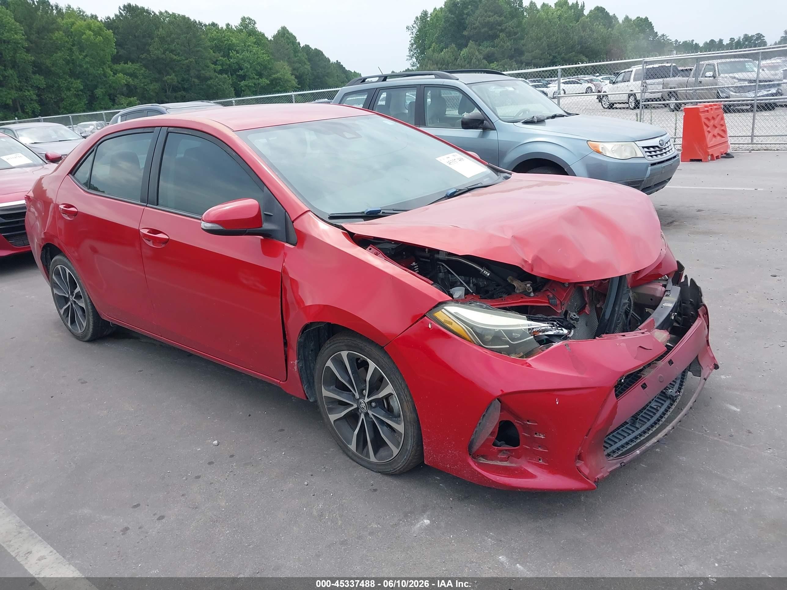 2019 Toyota Corolla LE, VIN 5YFBURHE0KP941765 — Перед