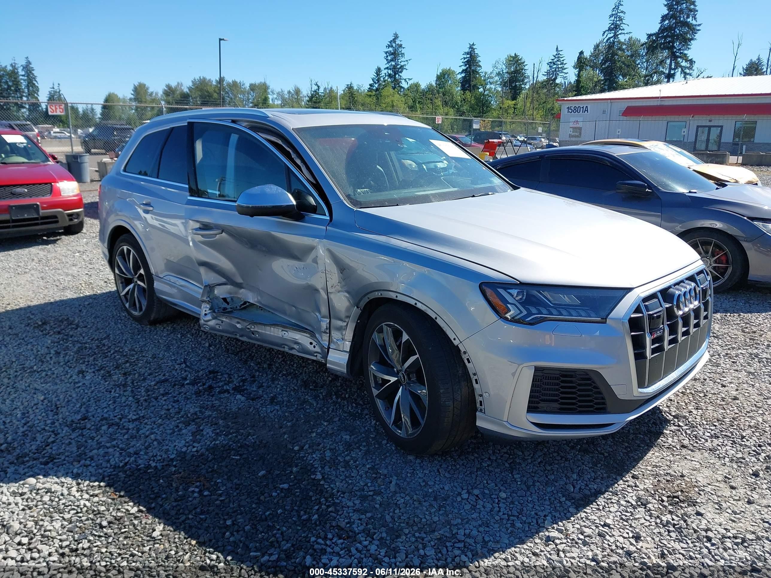 2022 Audi SQ7 Prestige, VIN WA1VWBF78ND000035 — Side