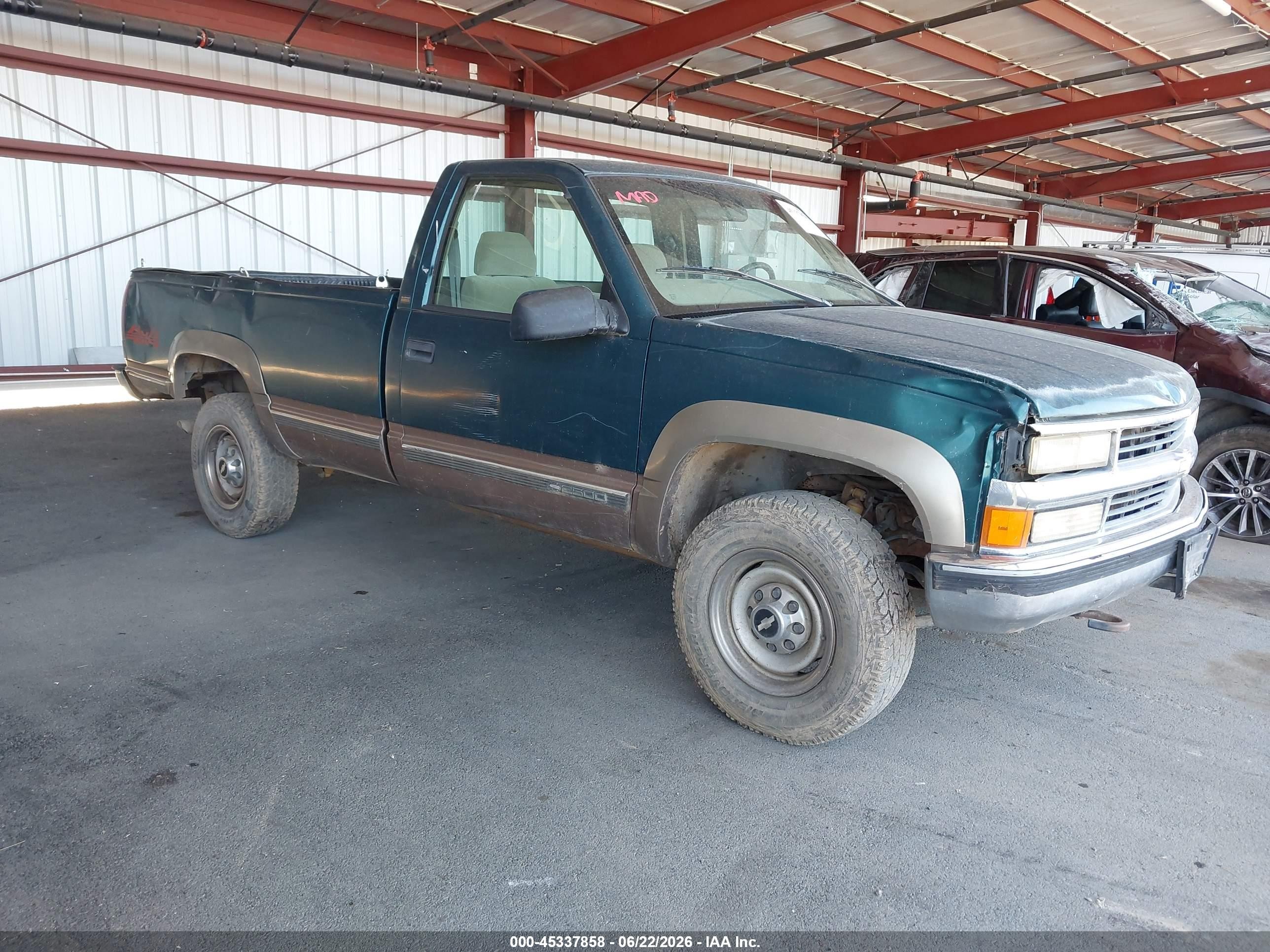 1997 Chevrolet Silverado 2500, VIN 1GCGK24R0VZ253092 — All over