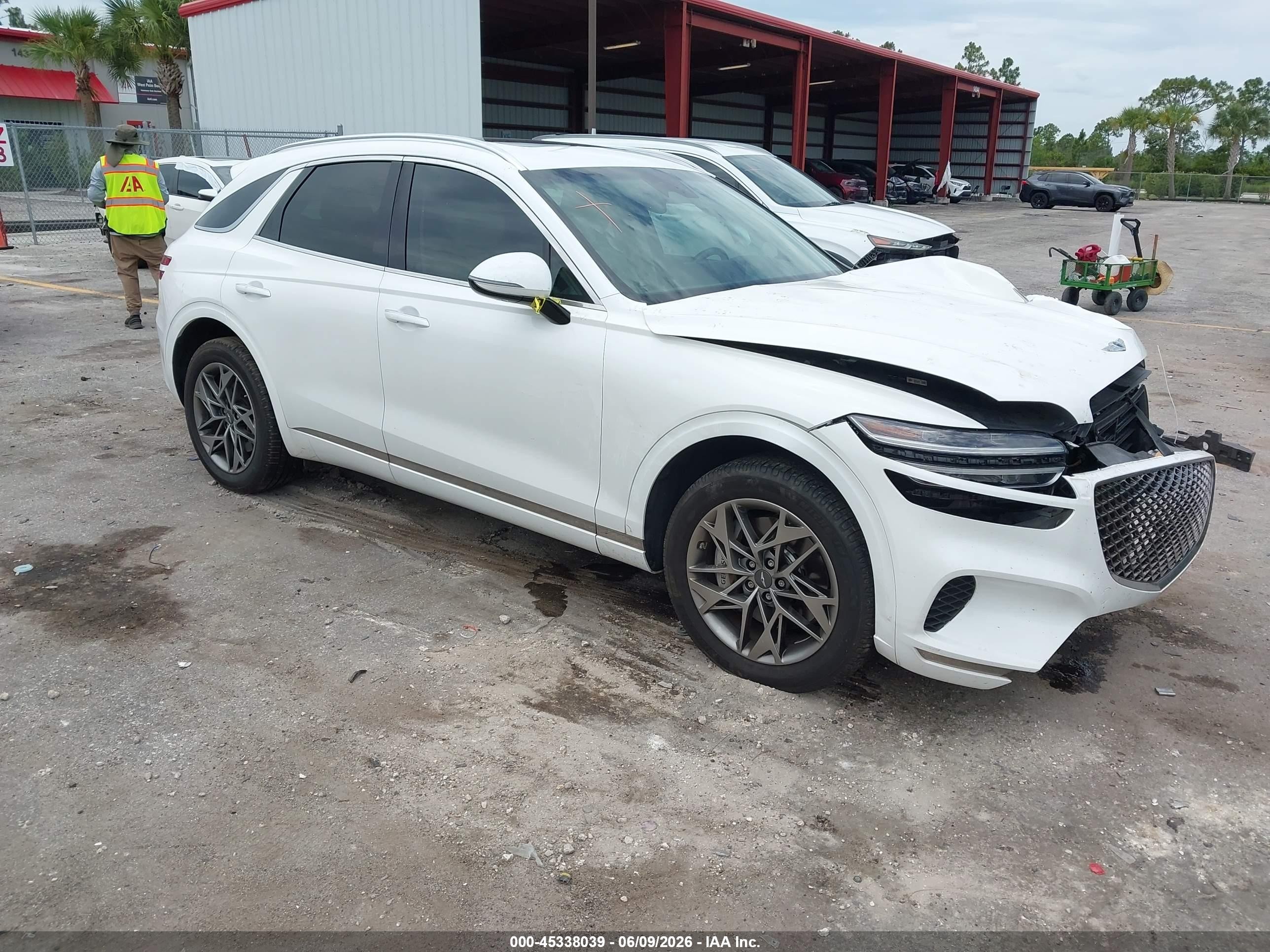 2023 Genesis GV70 2.5T, VIN KMUMADTB8PU103699 — Front end