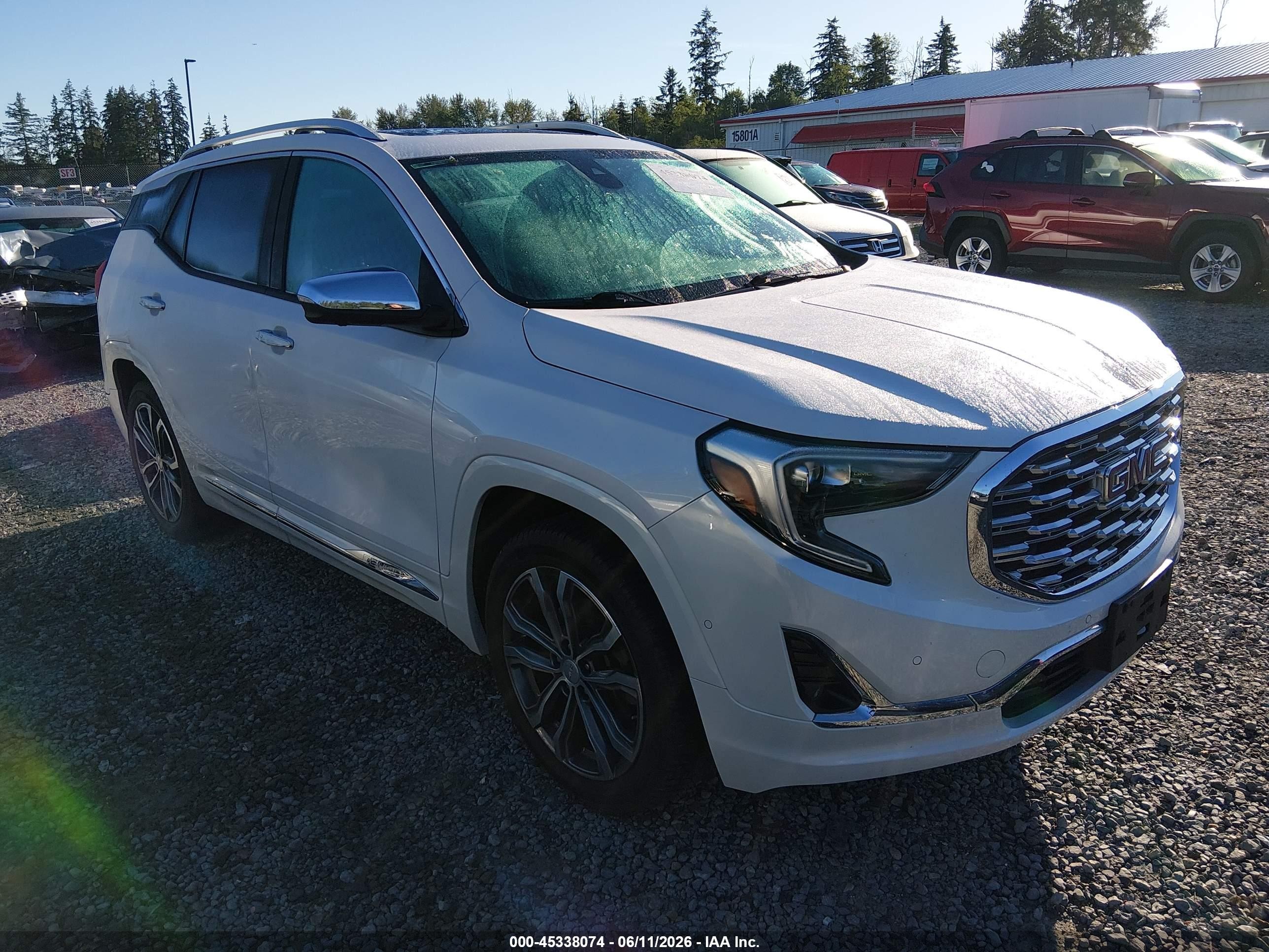 2020 GMC Terrain Denali, VIN 3GKALXEX9LL232991 — Зад