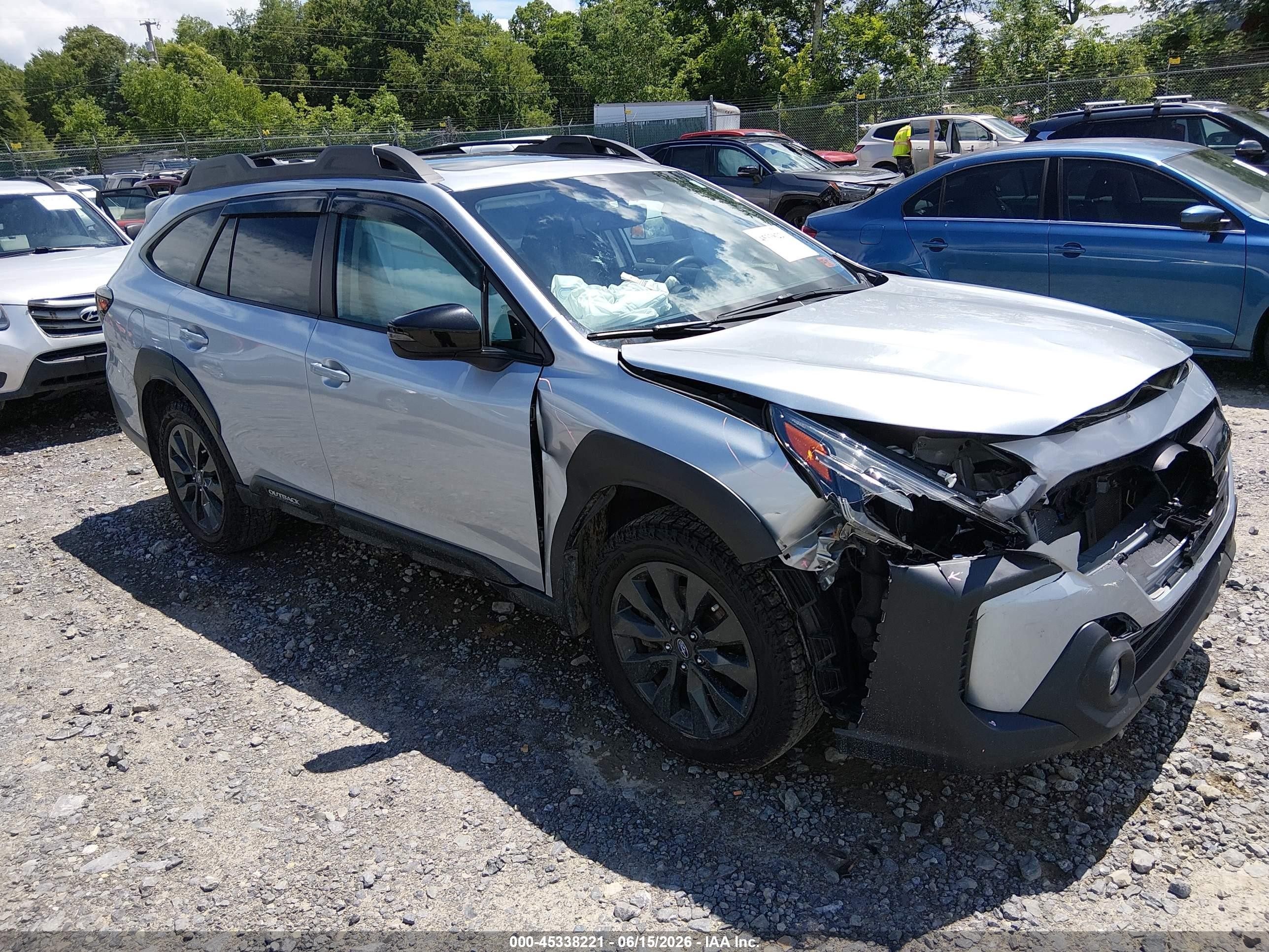 2024 Subaru Outback Onyx XT, VIN 4S4BTGLD6R3201612 — Front end
