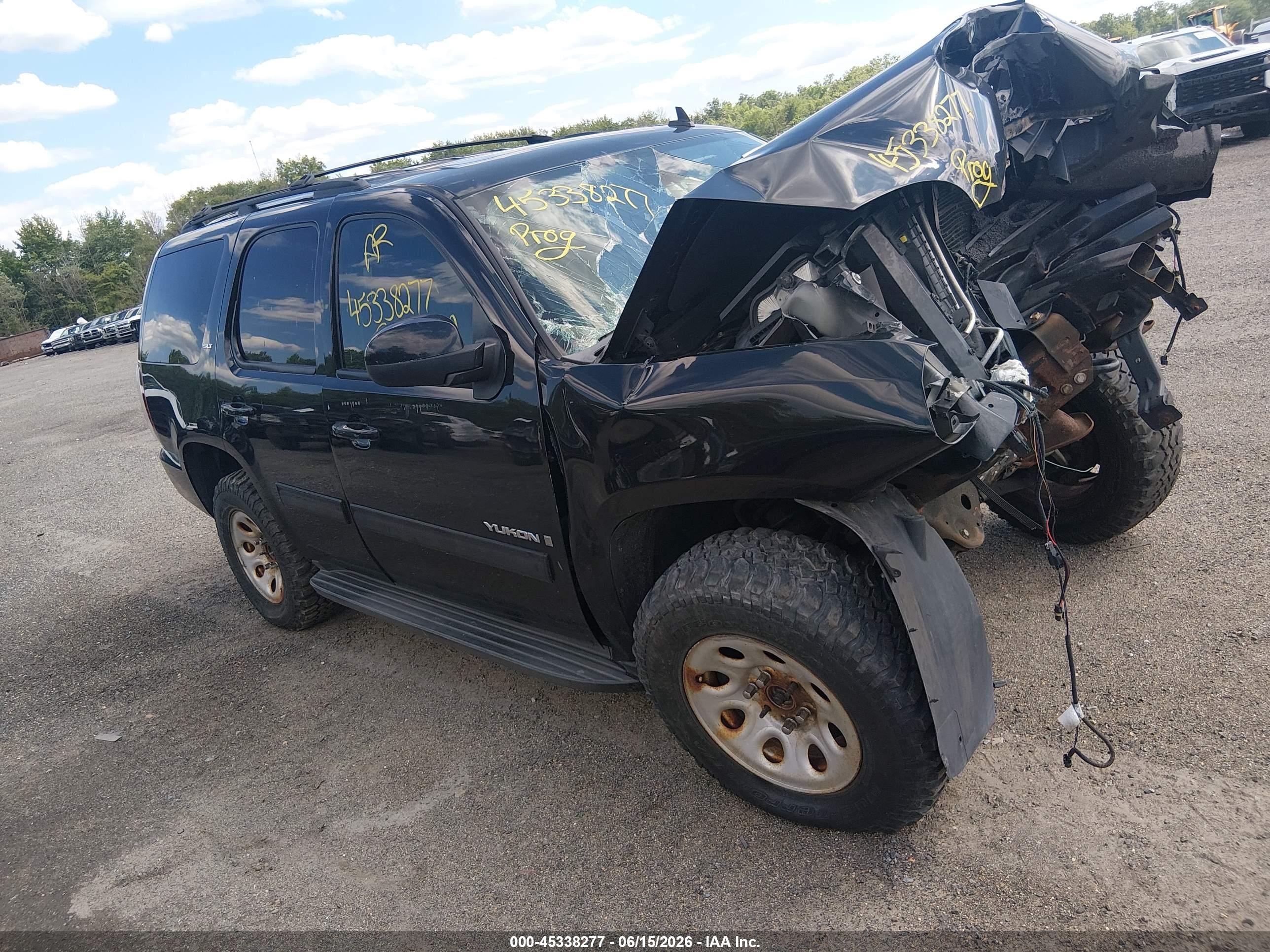 2009 GMC Yukon SLT 4SB, VIN 1GKFK33049R255068 — Front end