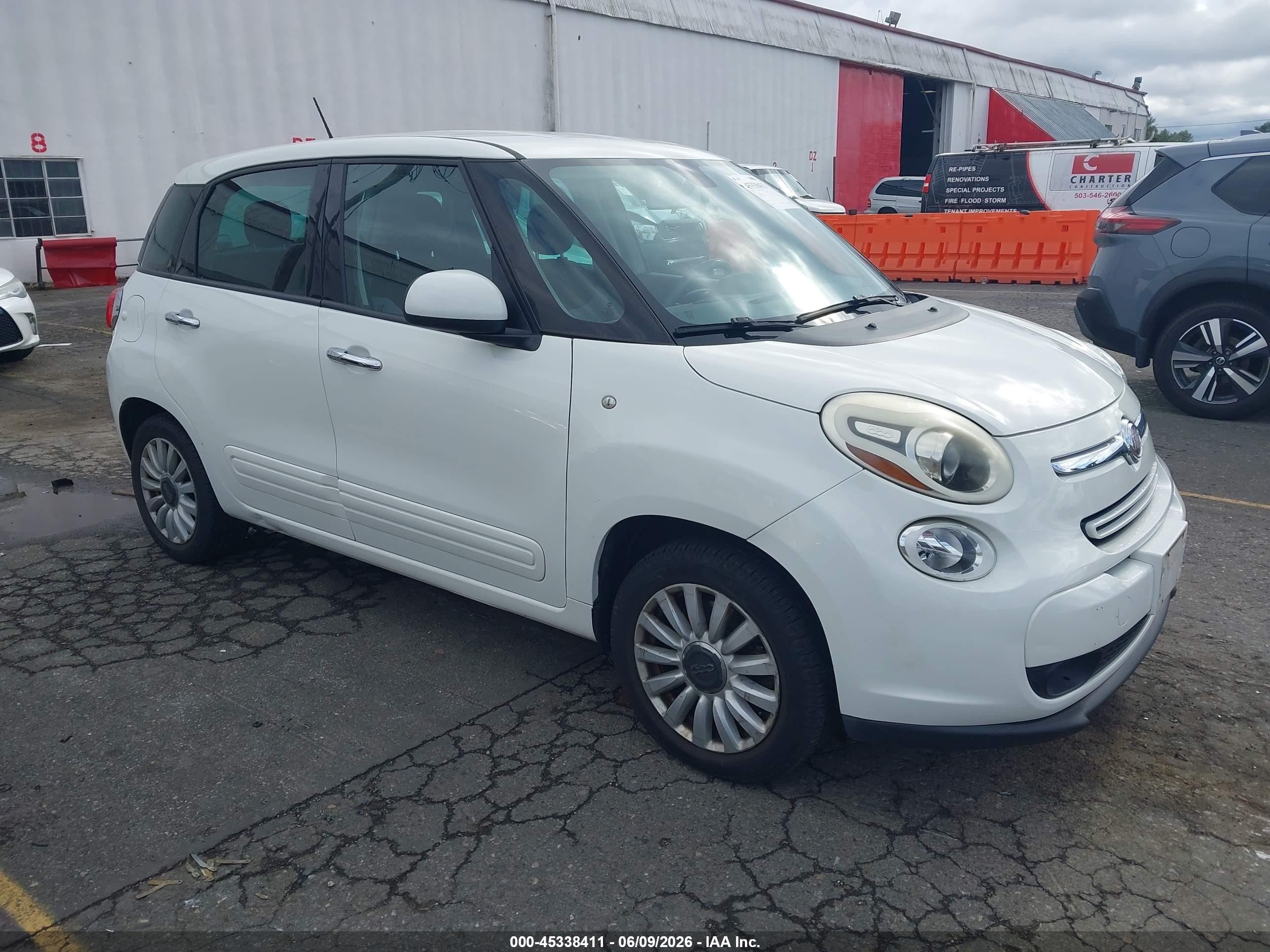 2014 FIAT 500L Easy, VIN ZFBCFABH9EZ001724 — Normal wear