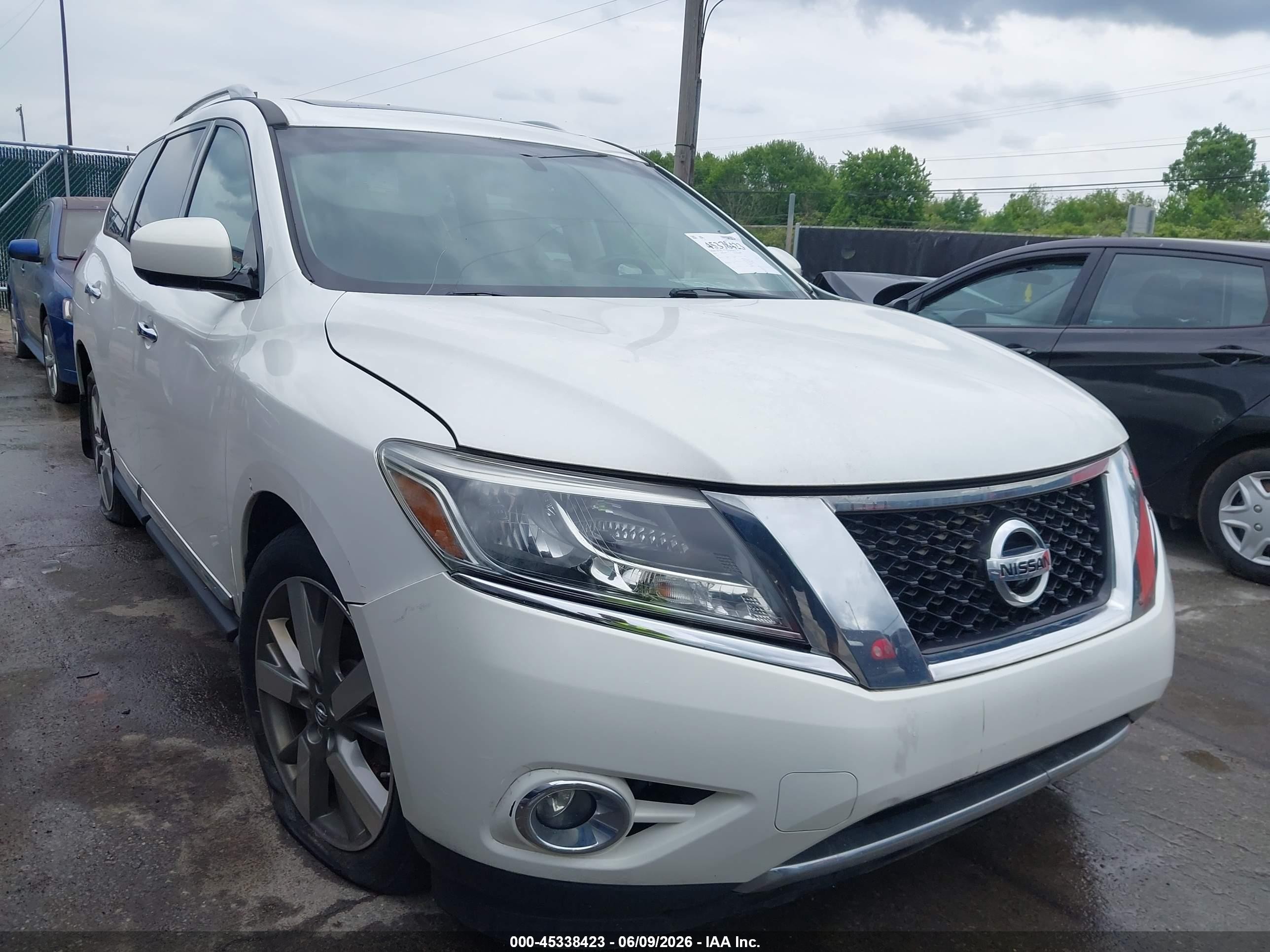 2014 Nissan Pathfinder Platinum, VIN 5N1AR2MM1EC652548 — Обычный износ