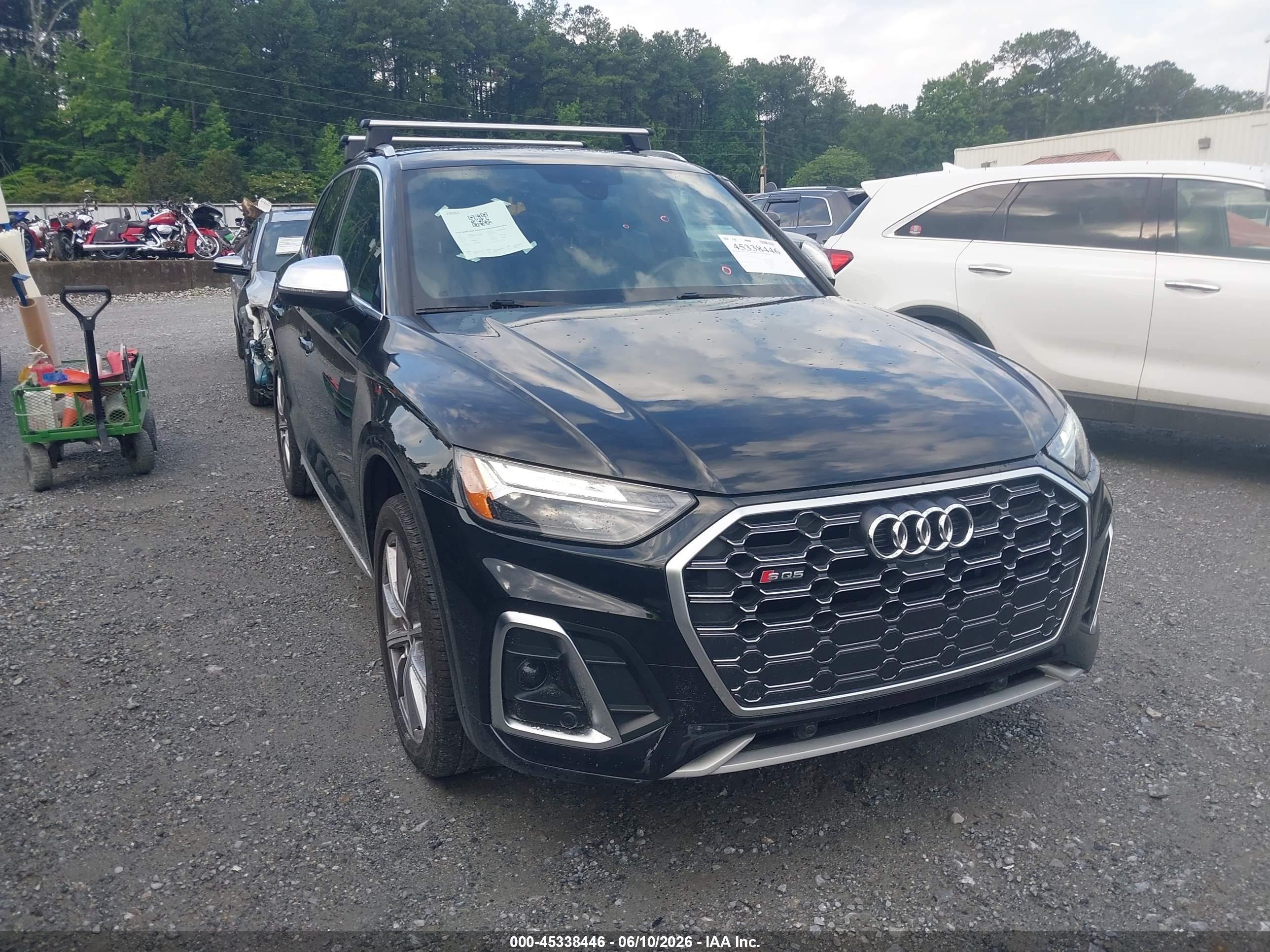 2022 Audi SQ5 Premium Plus, VIN WA1B4AFY1N2113090 — Rear end