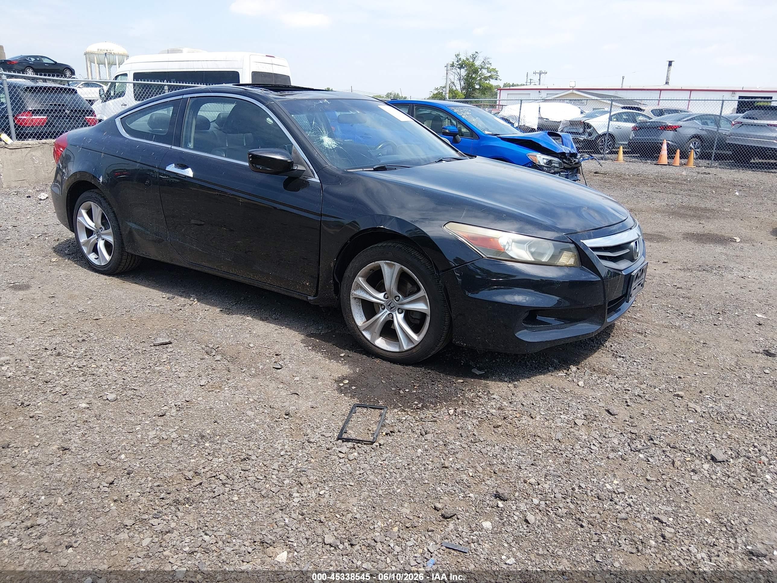 2012 Honda Accord EX-L, VIN 1HGCS2B80CA000635 — Roof