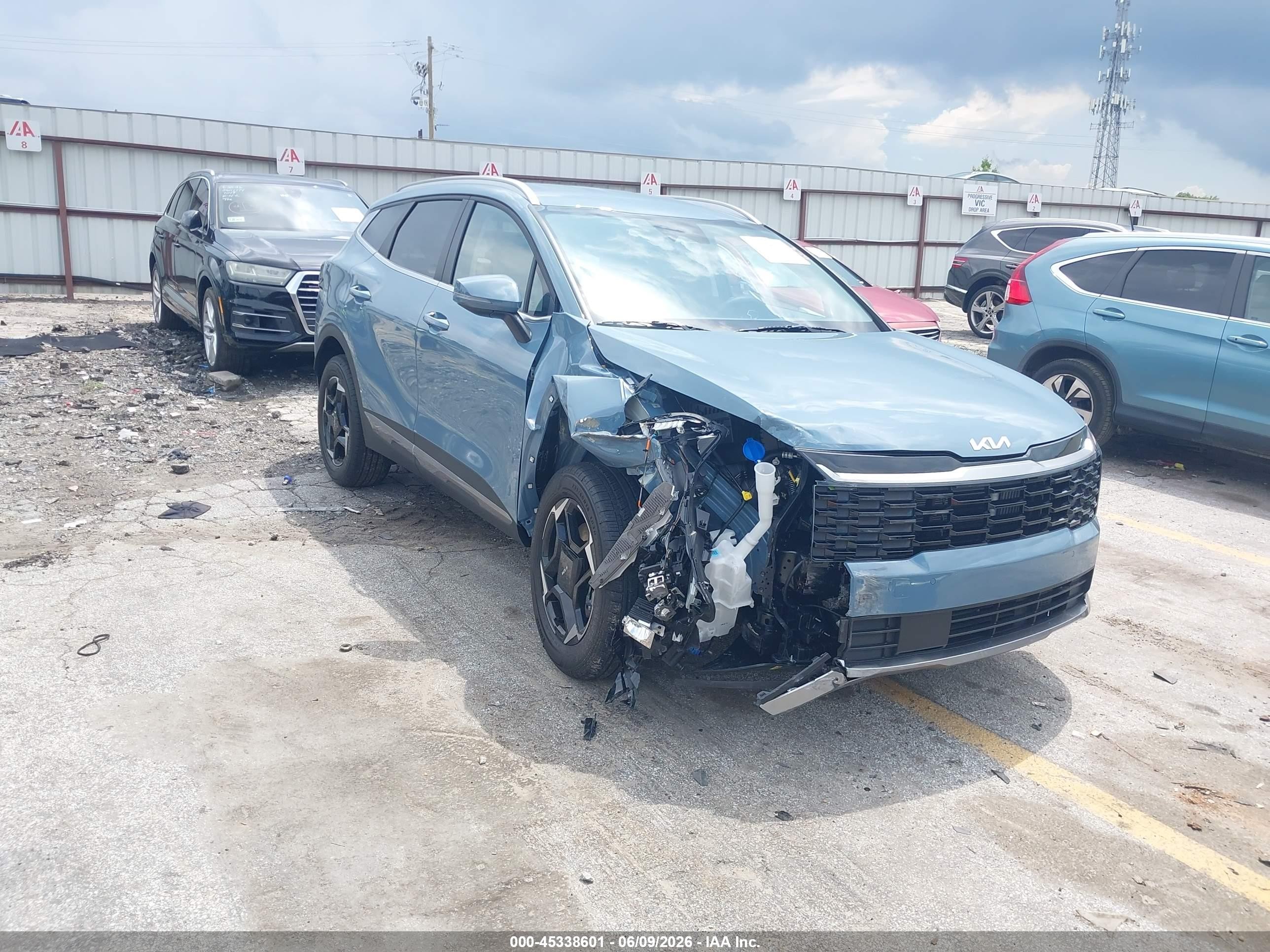 2026 Kia Sportage EX, VIN KNDPVDDG4T7385332 — Front end