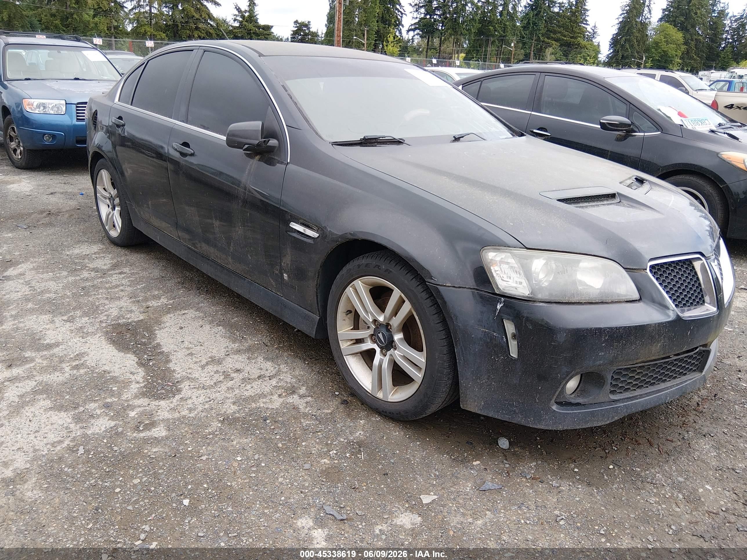 2008 Pontiac G8, VIN 6G2ER57738L136412 — Normal wear