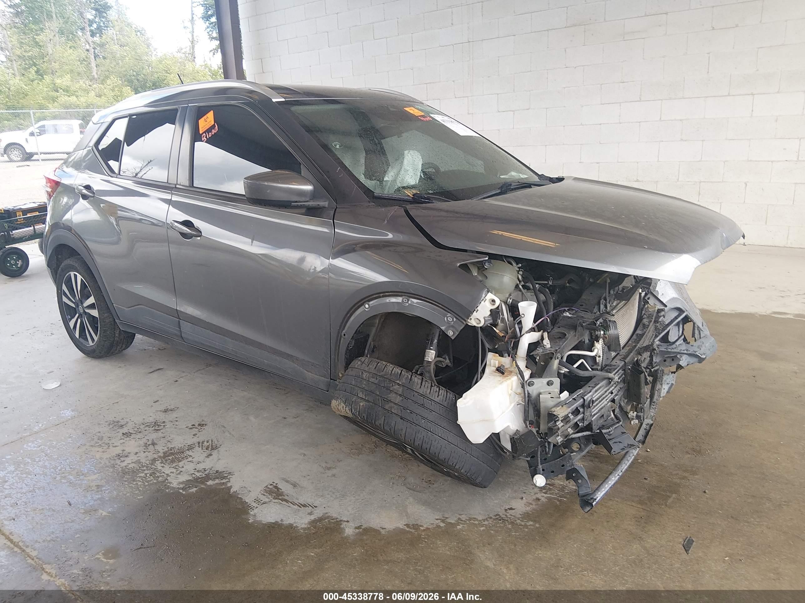 2020 Nissan Kicks SV, VIN 3N1CP5CV2LL495860 — Biohazard / chemical