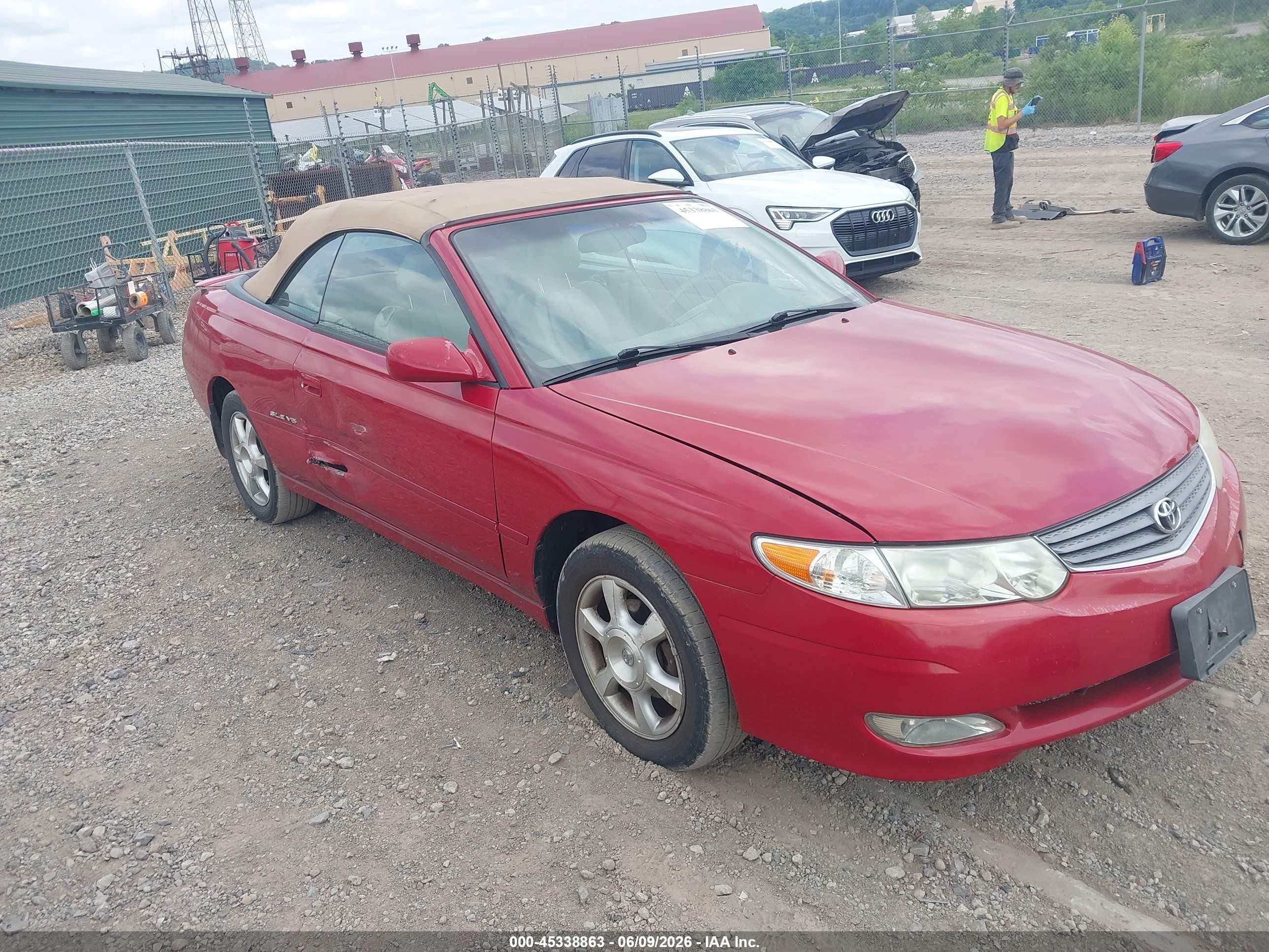2002 Toyota Solara SLE, VIN 2T1FF28PX2C591176 — Side