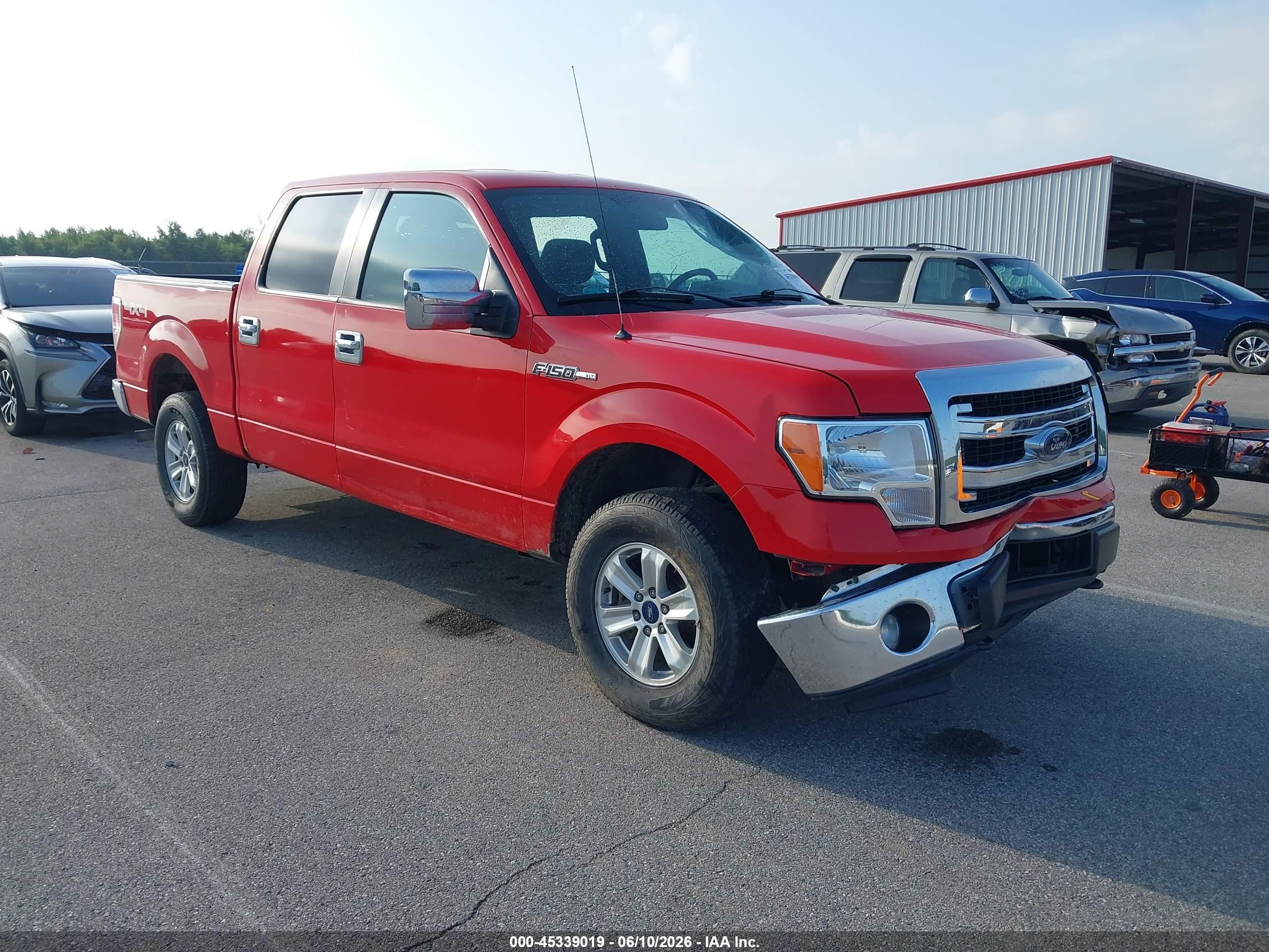 2014 Ford F-150 XLT, VIN 1FTFW1EF5EFB48337 — Front end