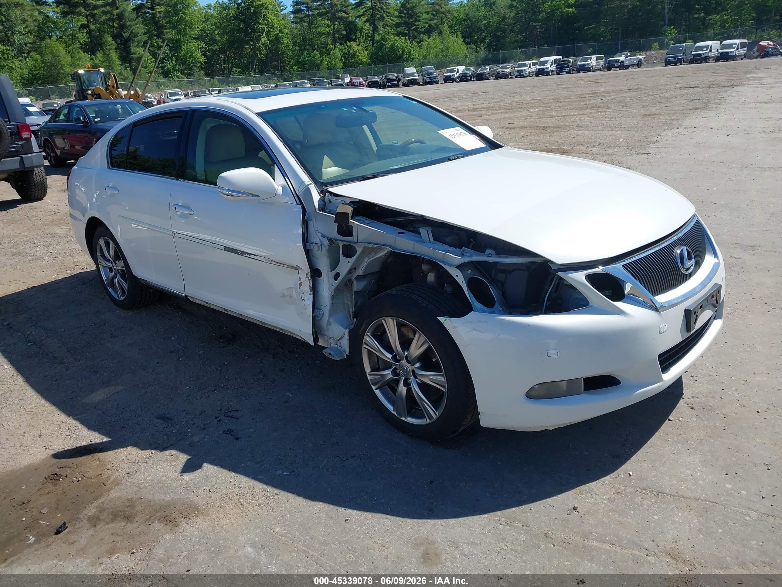 2011 Lexus GS 350, VIN JTHCE1KSXB0028635 — Перед