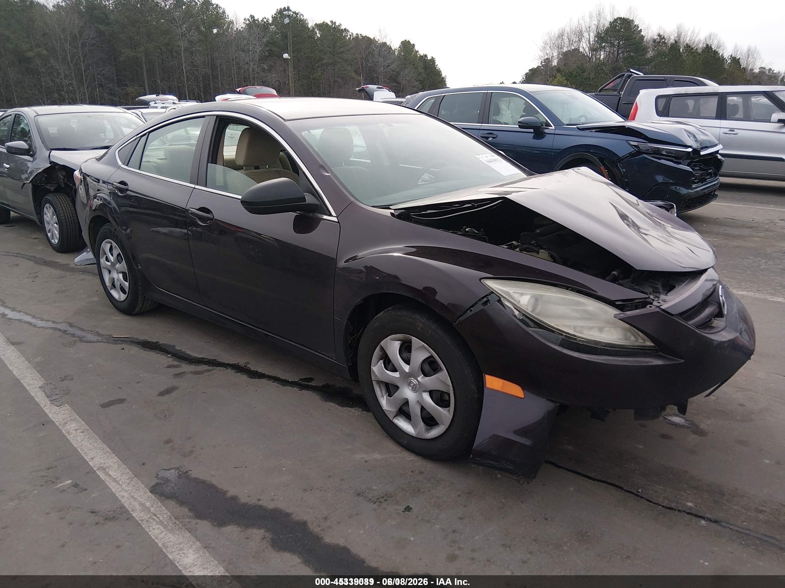 2009 Mazda 6 i Sport, VIN 1YVHP81A795M22782 — Перед