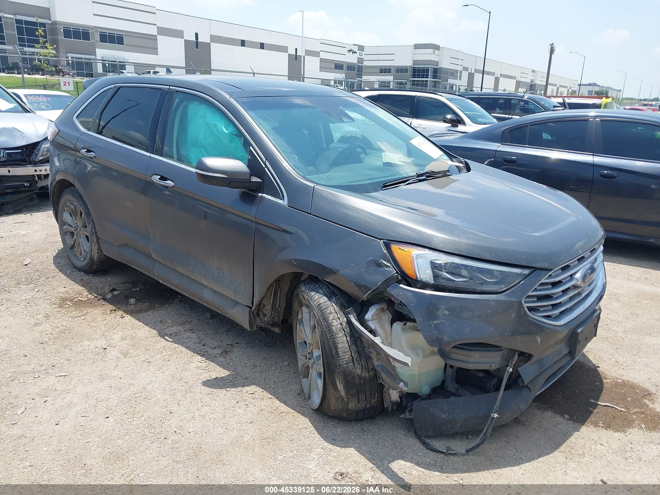 2019 Ford Edge Titanium, VIN 2FMPK4K90KBC47611 — Front end