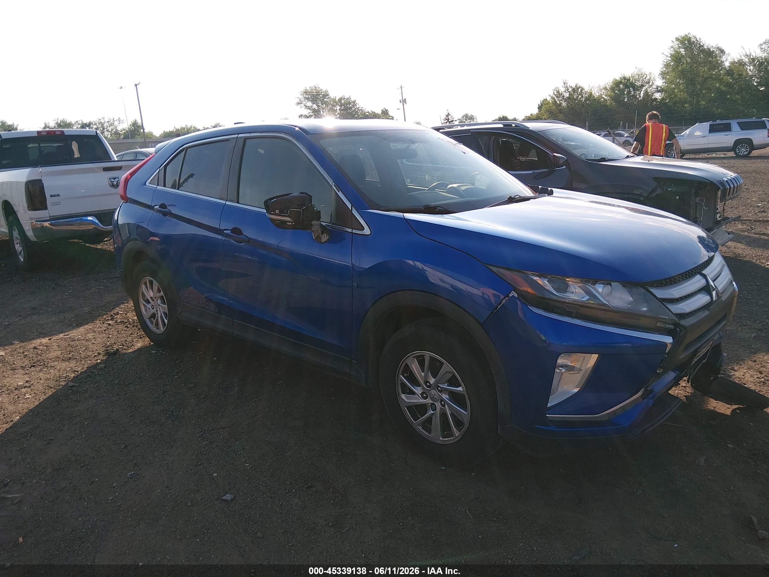 2018 Mitsubishi Eclipse Cross ES, VIN JA4AS3AA7JZ041868 — Front end