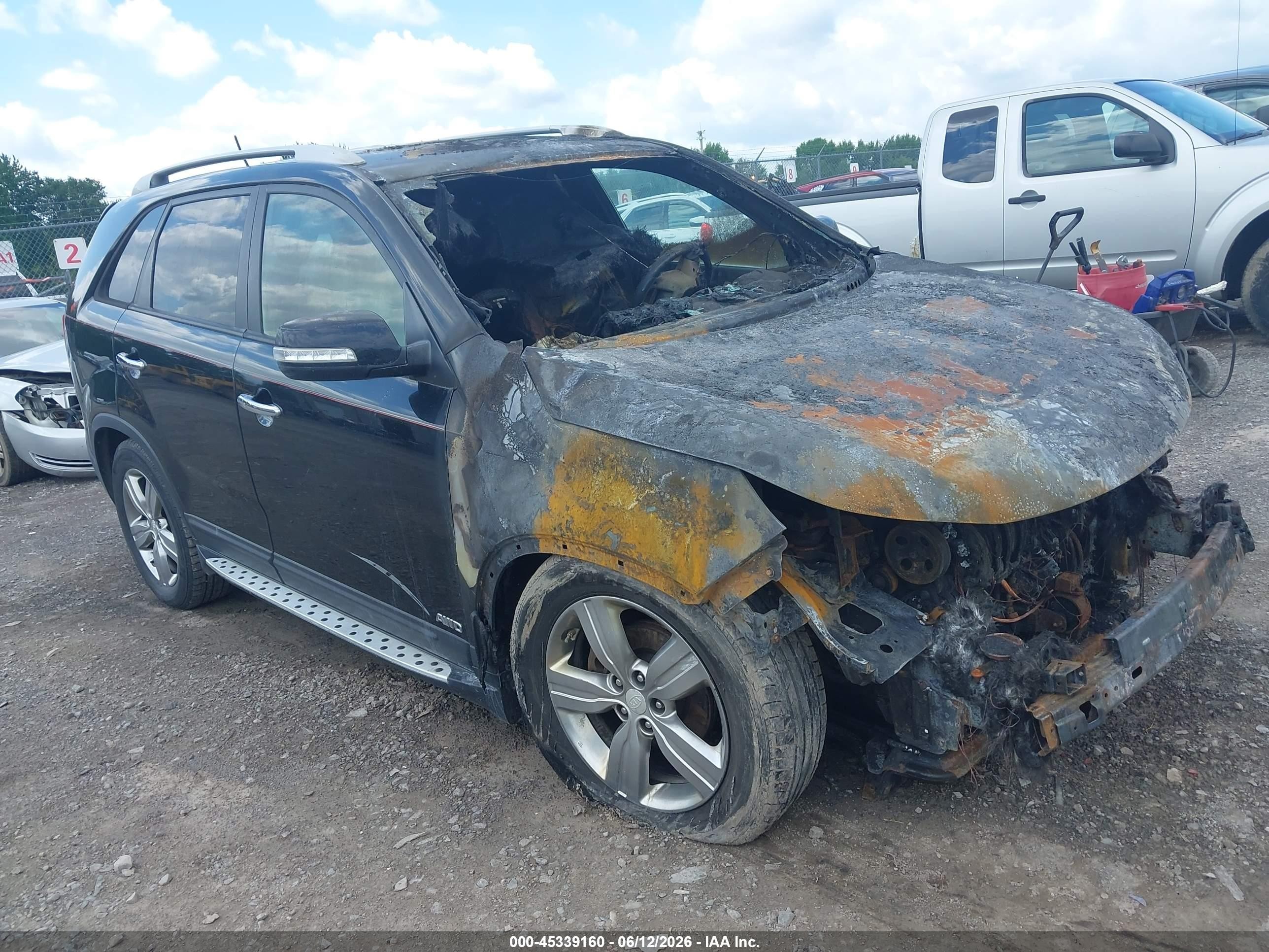 2013 Kia Sorento EX, VIN 5XYKUDA67DG342973 — Engine fire